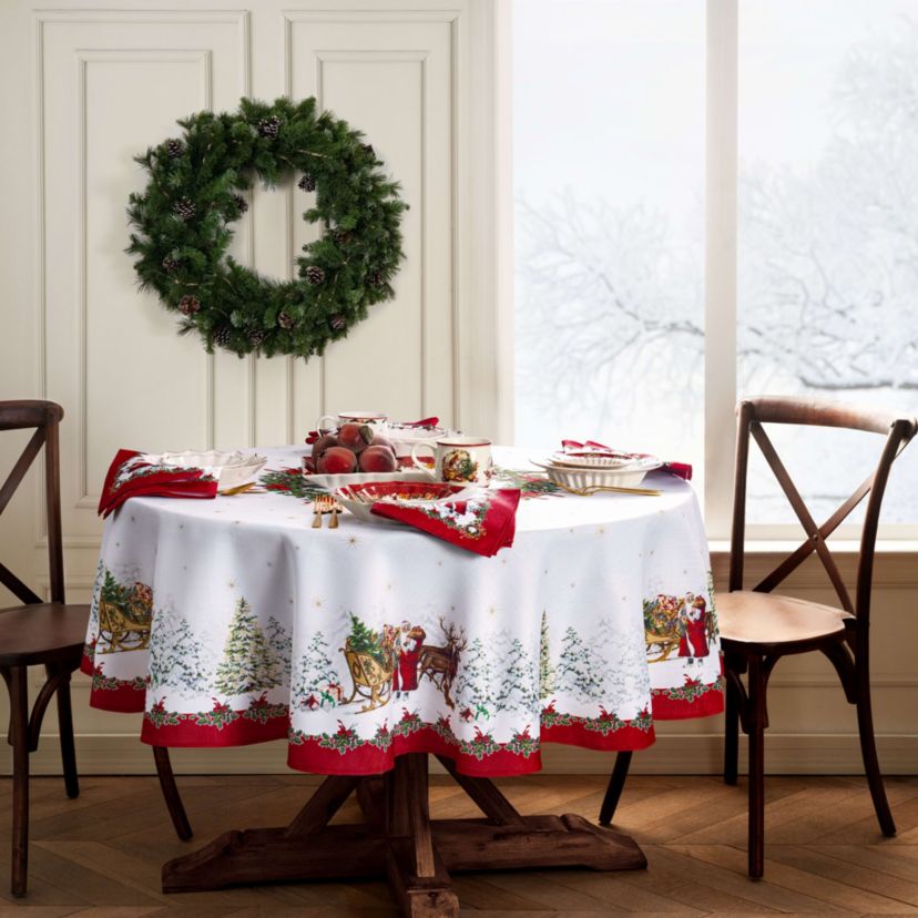 Toys Fantasy Engineered Tablecloth - Round/Oval