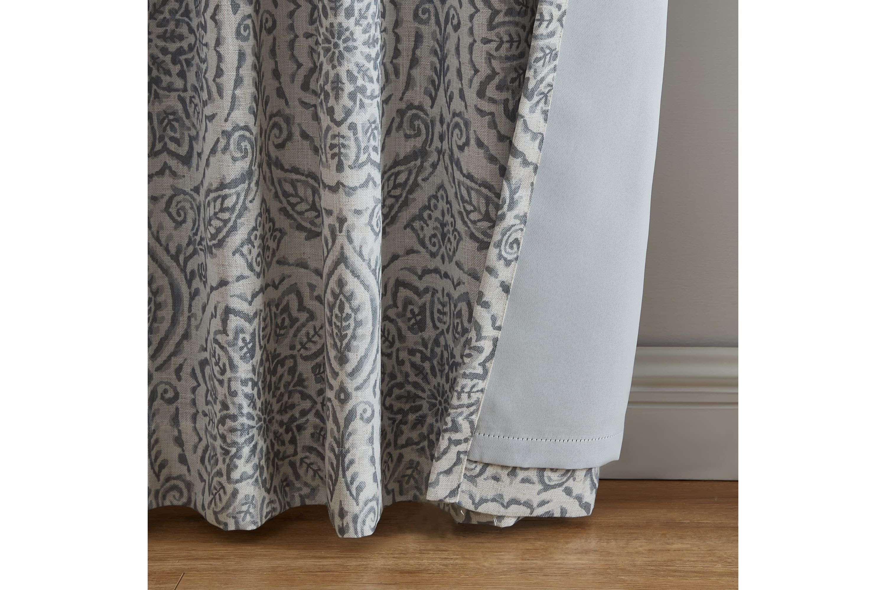 Giovanni Medallion Blackout Window Curtain Panel