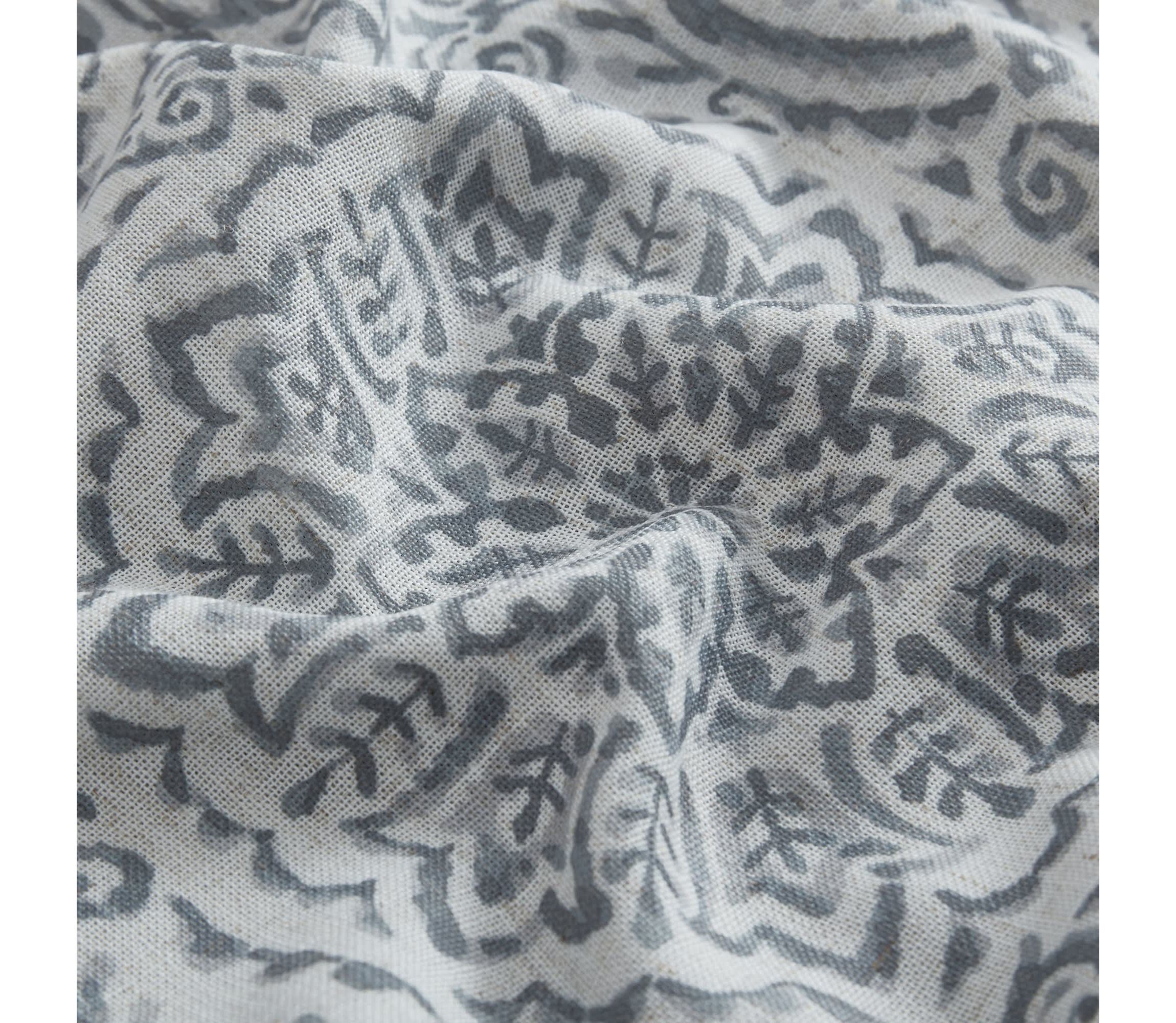 Giovanni Medallion Blackout Window Curtain Panel