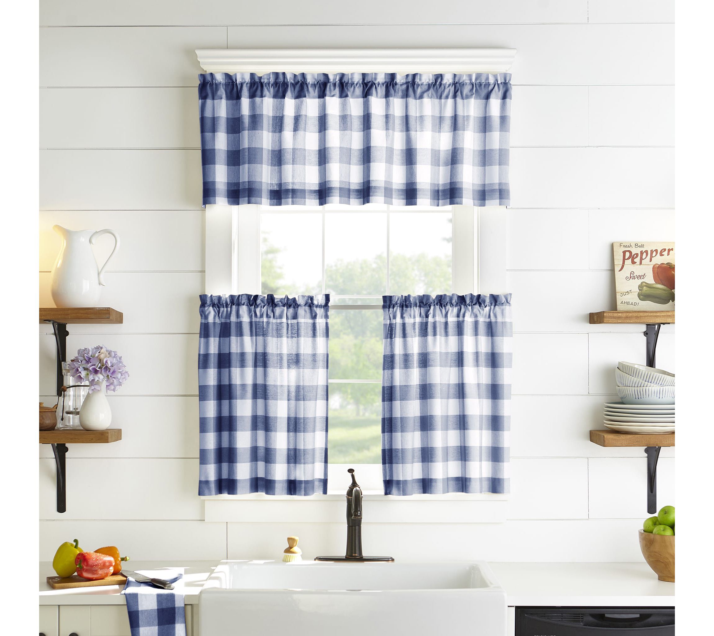 Farmhouse Living Buffalo Check Window Tier Set