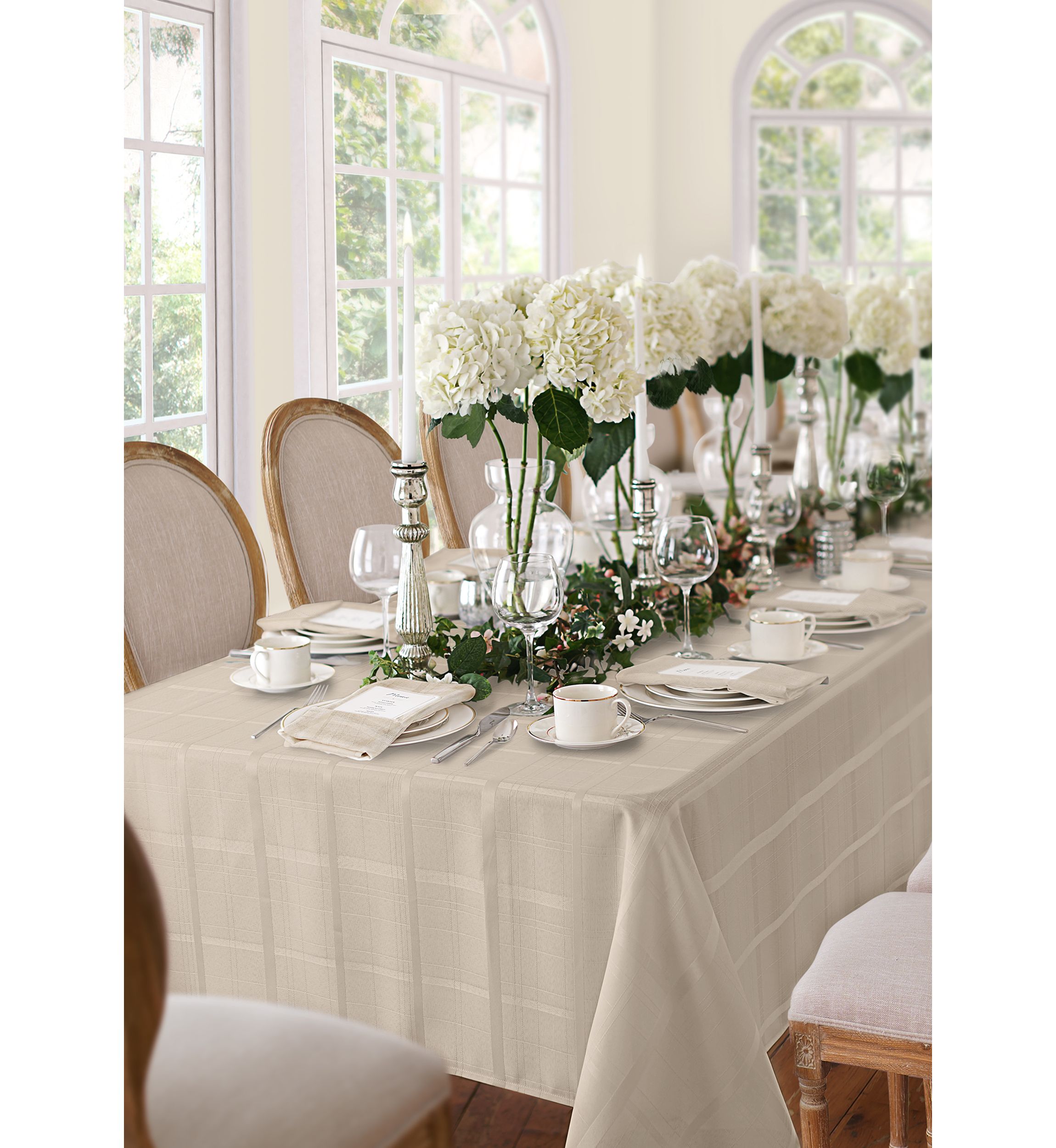 Elegance Plaid Jacquard Tablecloth - Rectangle/Square