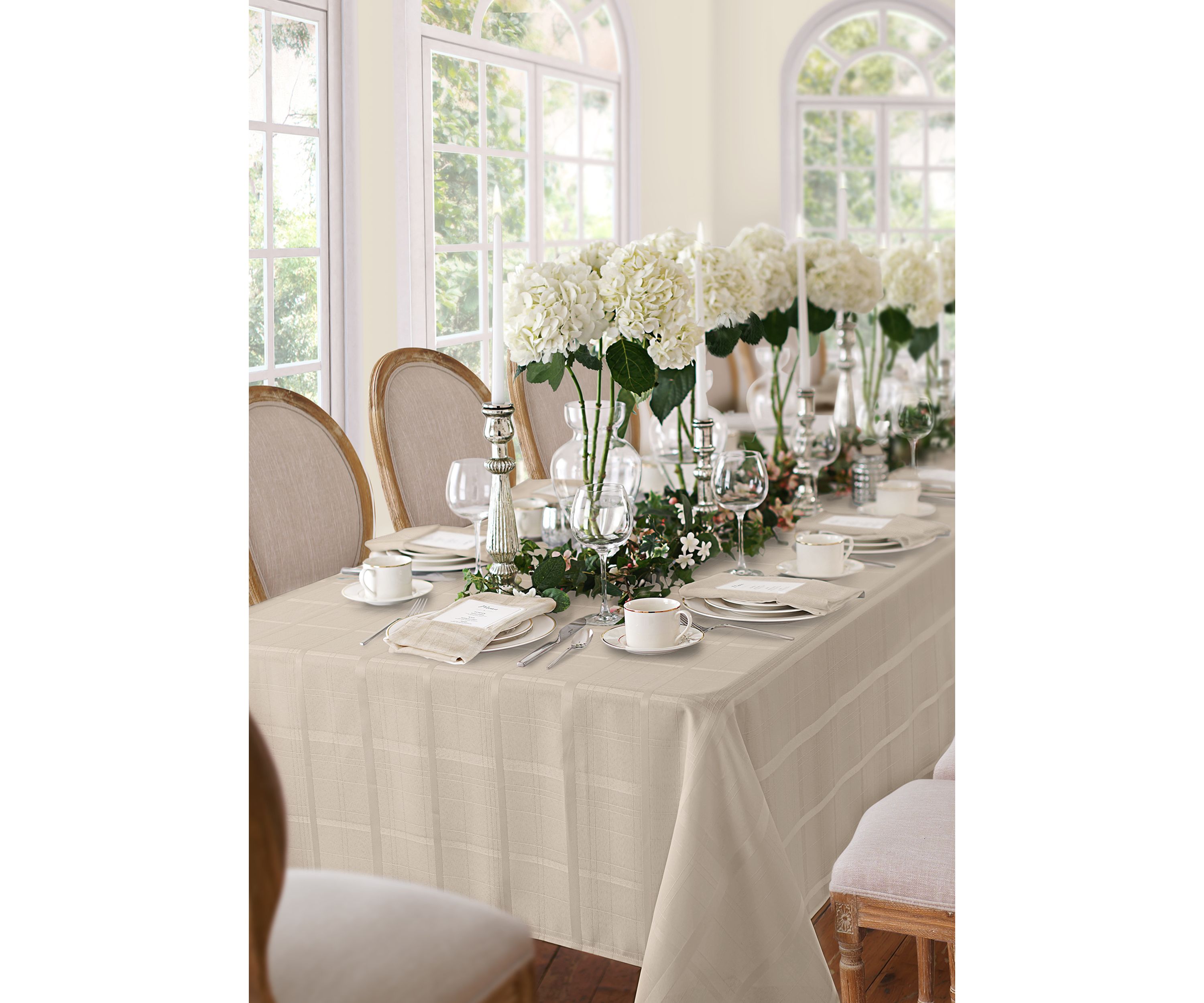 Elegance Plaid Jacquard Tablecloth - Rectangle/Square