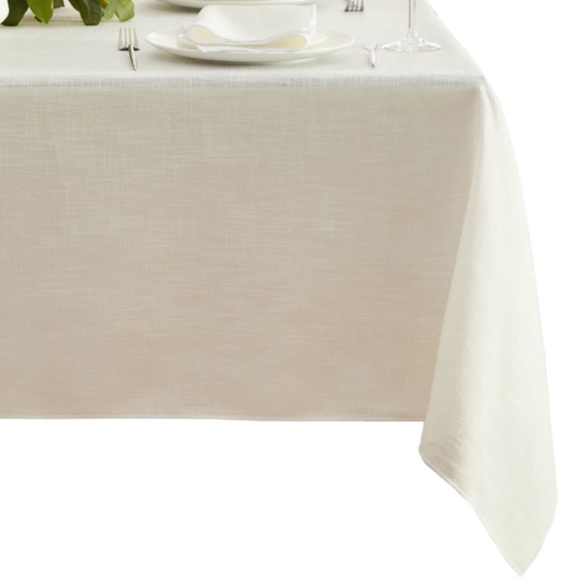 Villeroy & Boch Classic Embroidered Border Tablecloth