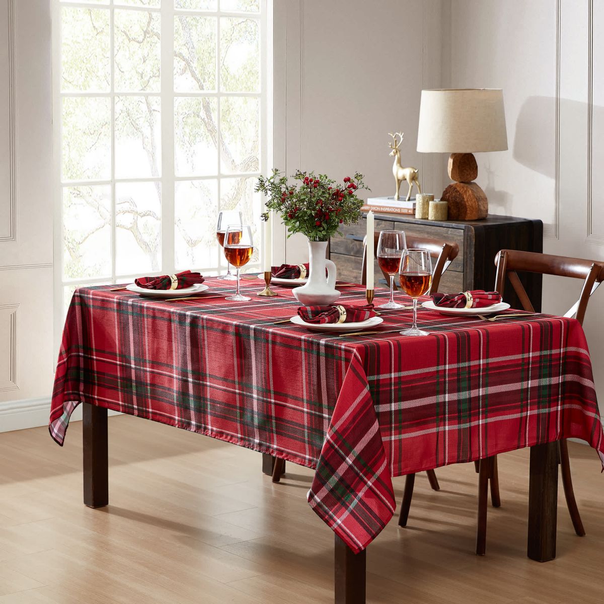 Pocono Plaid Holiday Rectangle Fabric Tablecloth