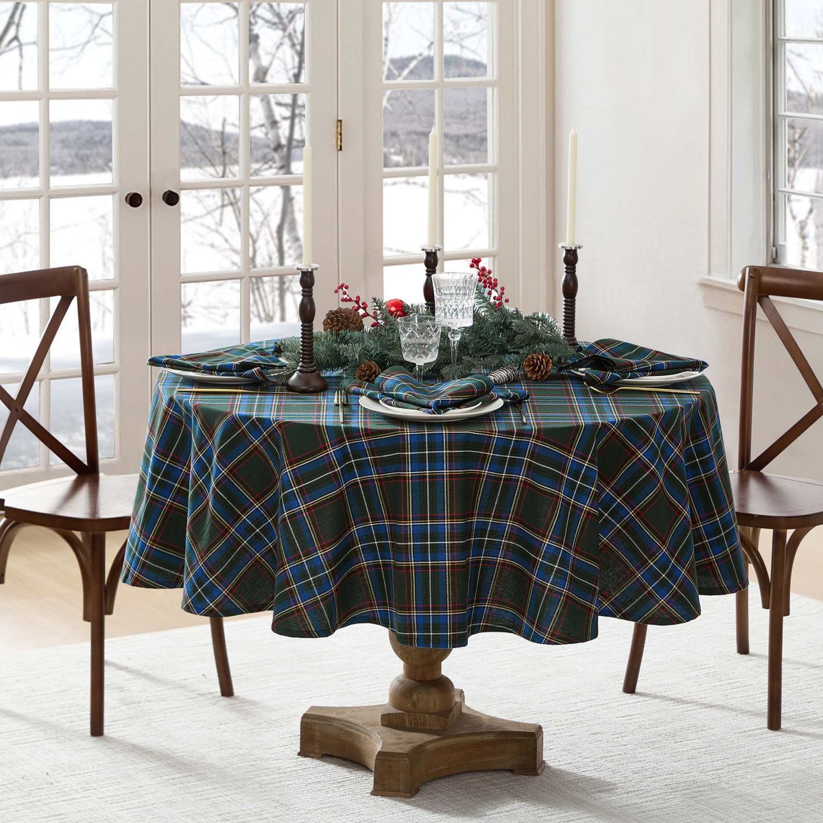 Stowe Tartan Holiday Plaid Tablecloth - Round/Oval