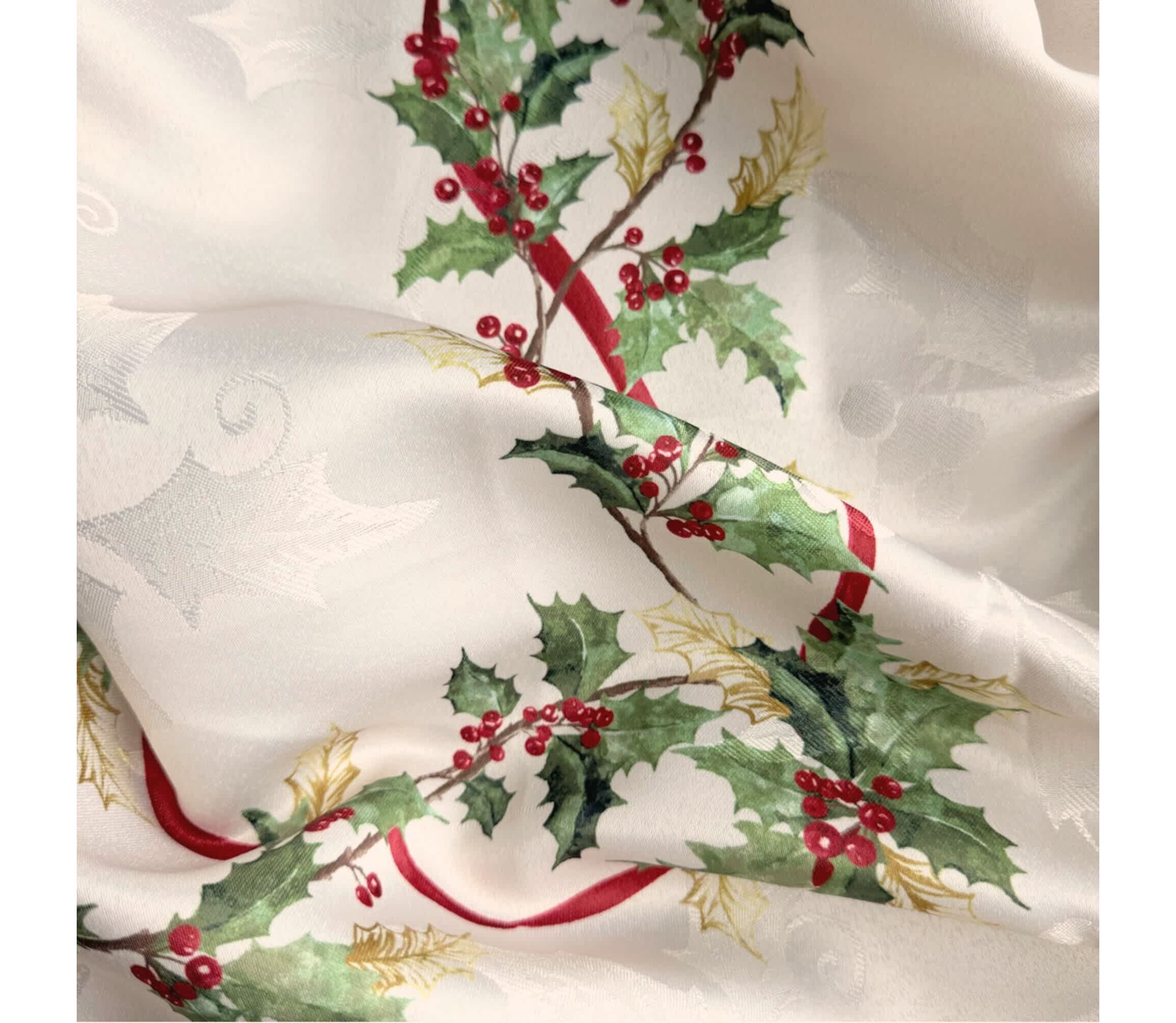 Villeroy & Boch Winter Bows & Garland Rectangle Tablecloth