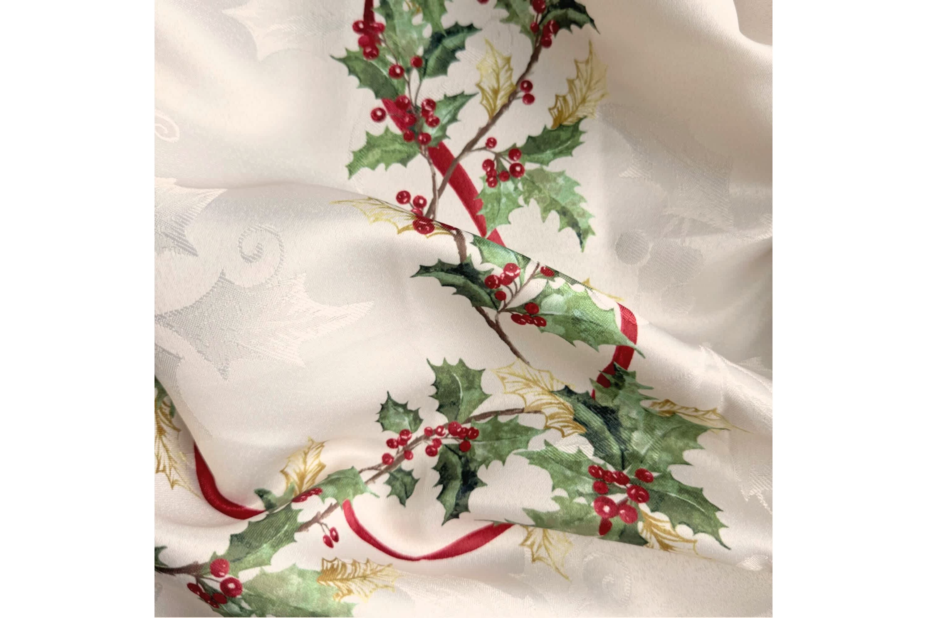 Villeroy & Boch Winter Bows & Garland Rectangle Tablecloth