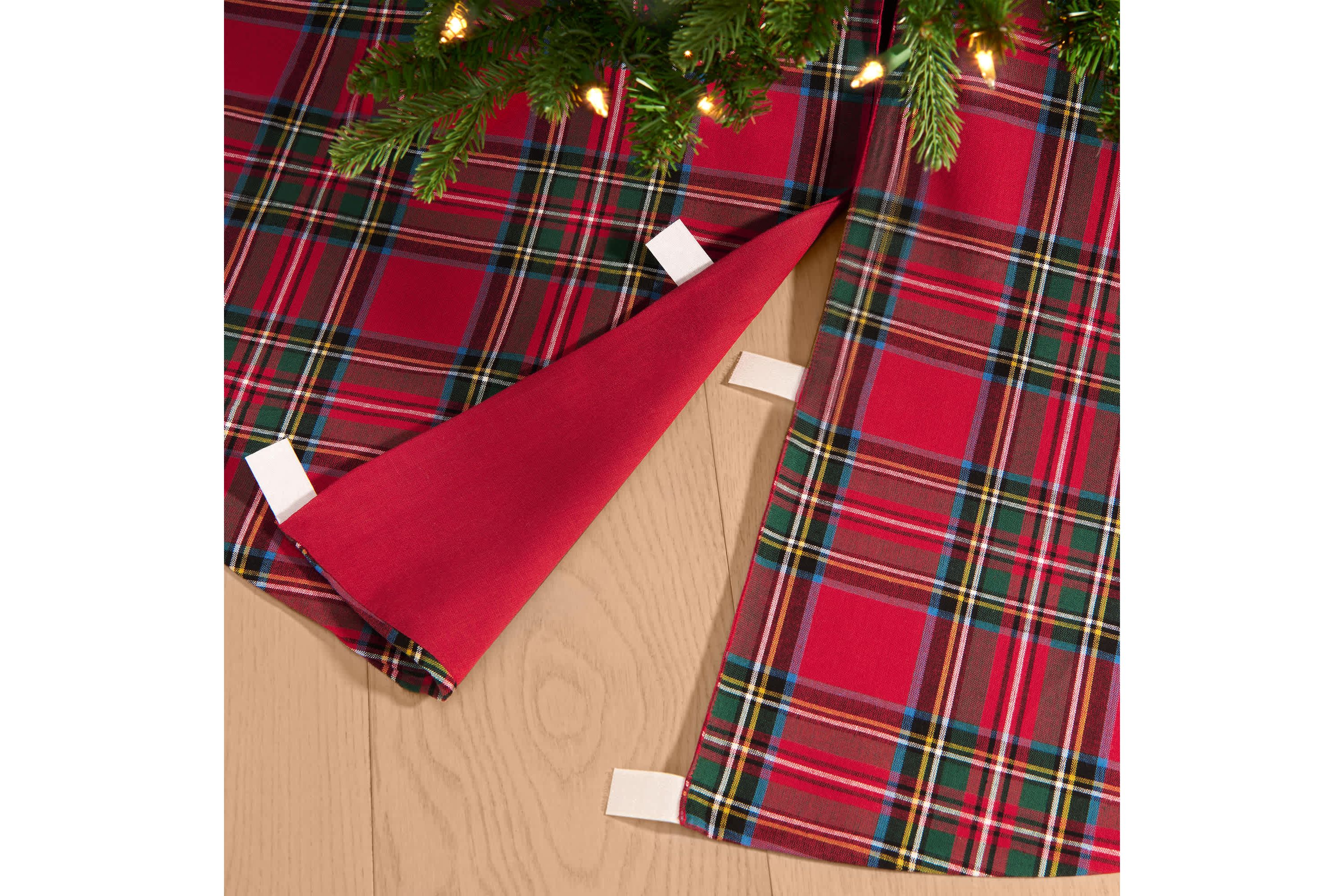 Stowe Tartan Plaid Christmas Tree Skirt - 48" Round