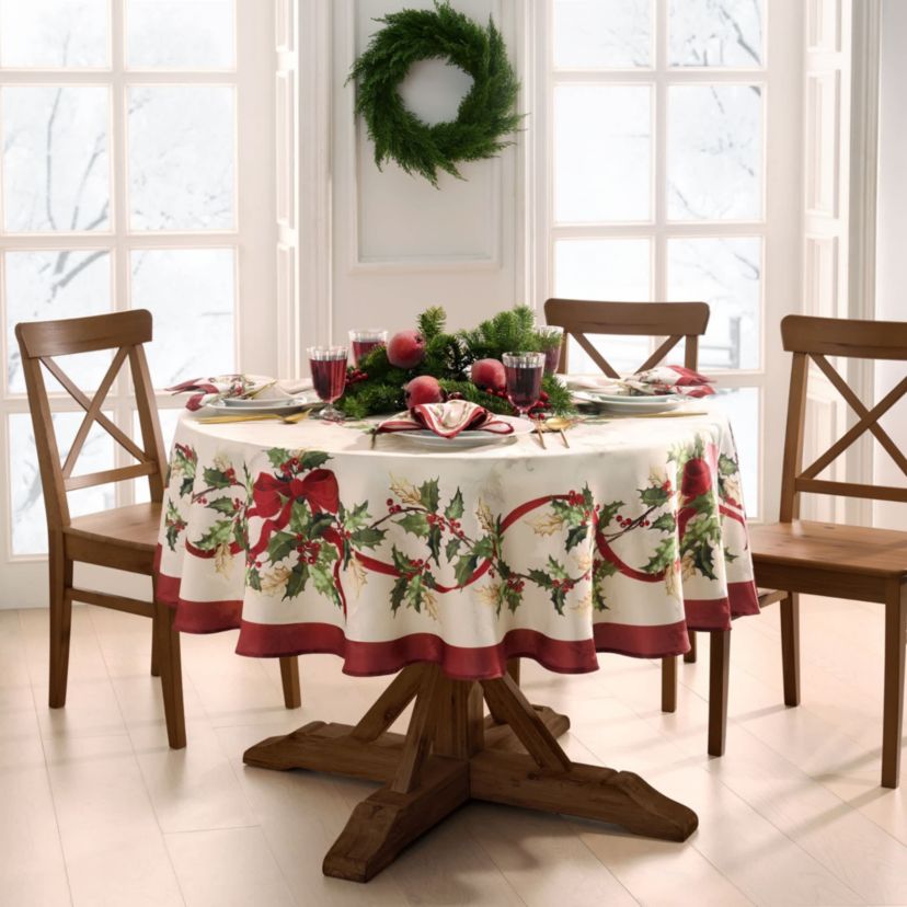 Villeroy & Boch Winter Bows & Garland Tablecloth - Round/Oval