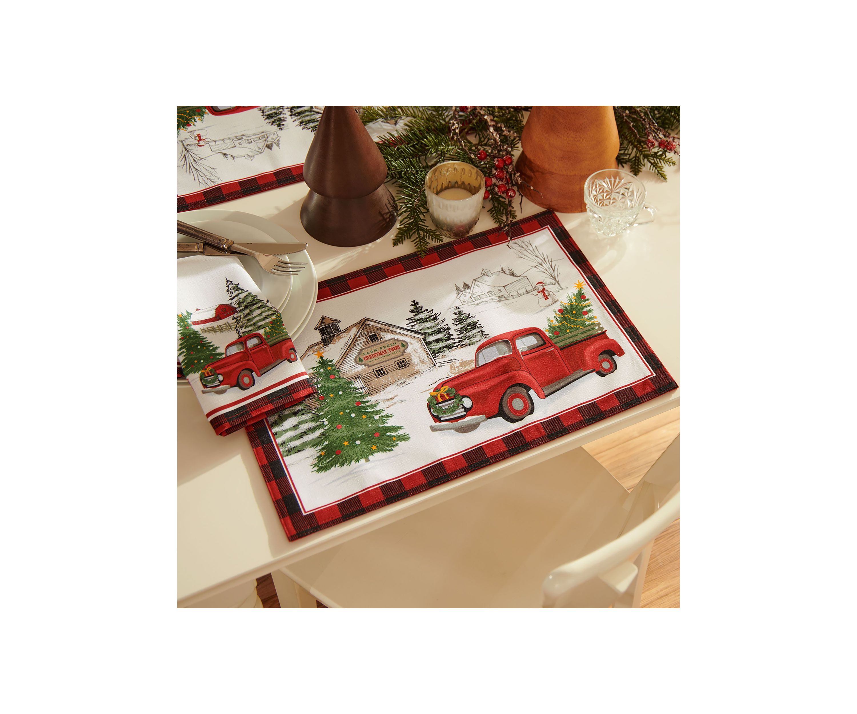 Vintage Christmas Tree Farm Holiday Napkin, Set of 4