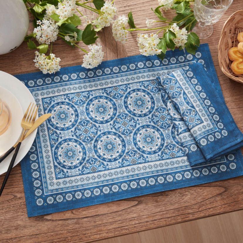 Vietri Medallion Block Print Stain & Water Resistant Indoor/Outdoor Placemats, Set of 4 - 13x19