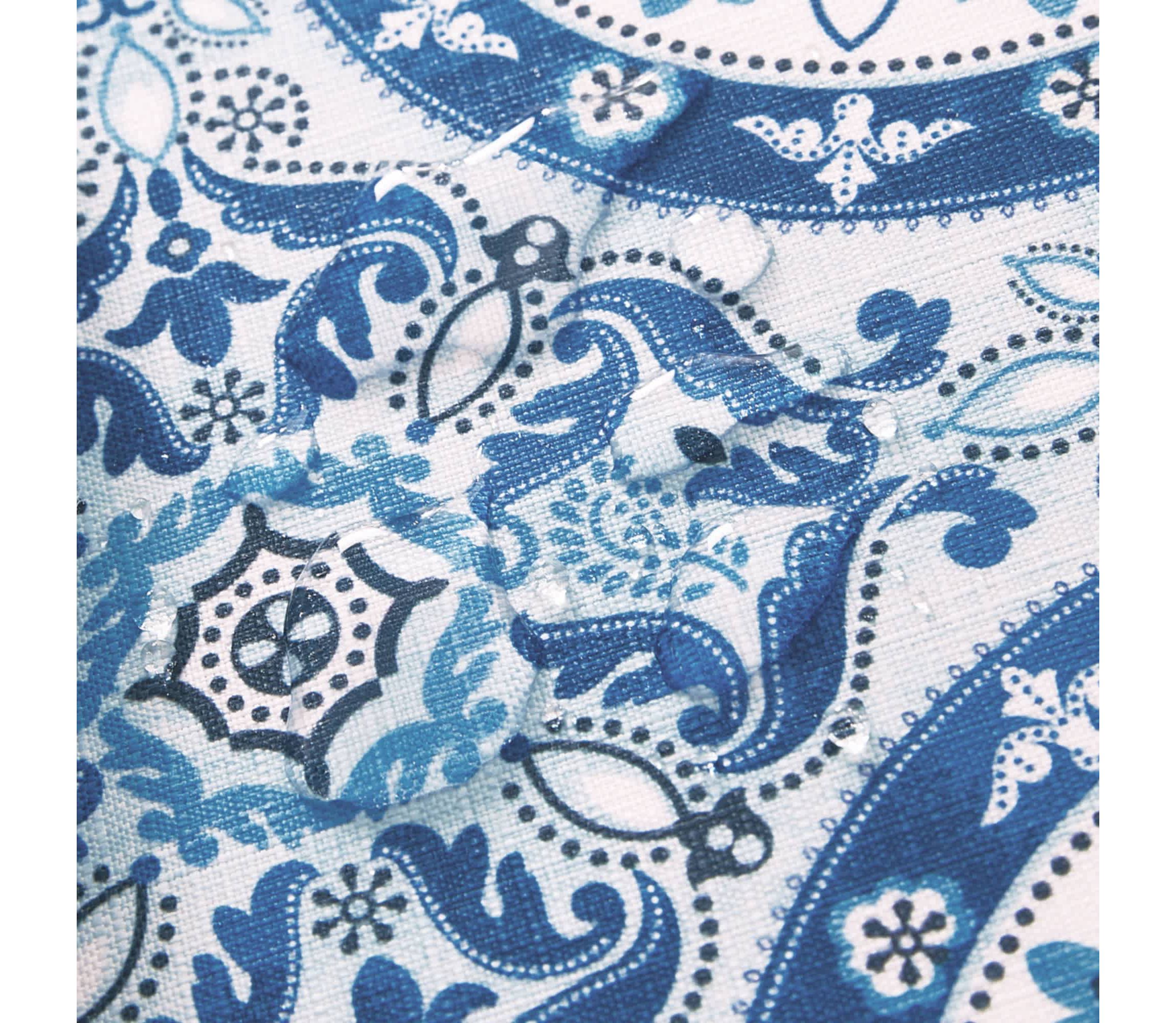 Vietri Medallion Block Print Stain & Water Resistant Indoor/Outdoor Placemats, Set of 4 - 13x19
