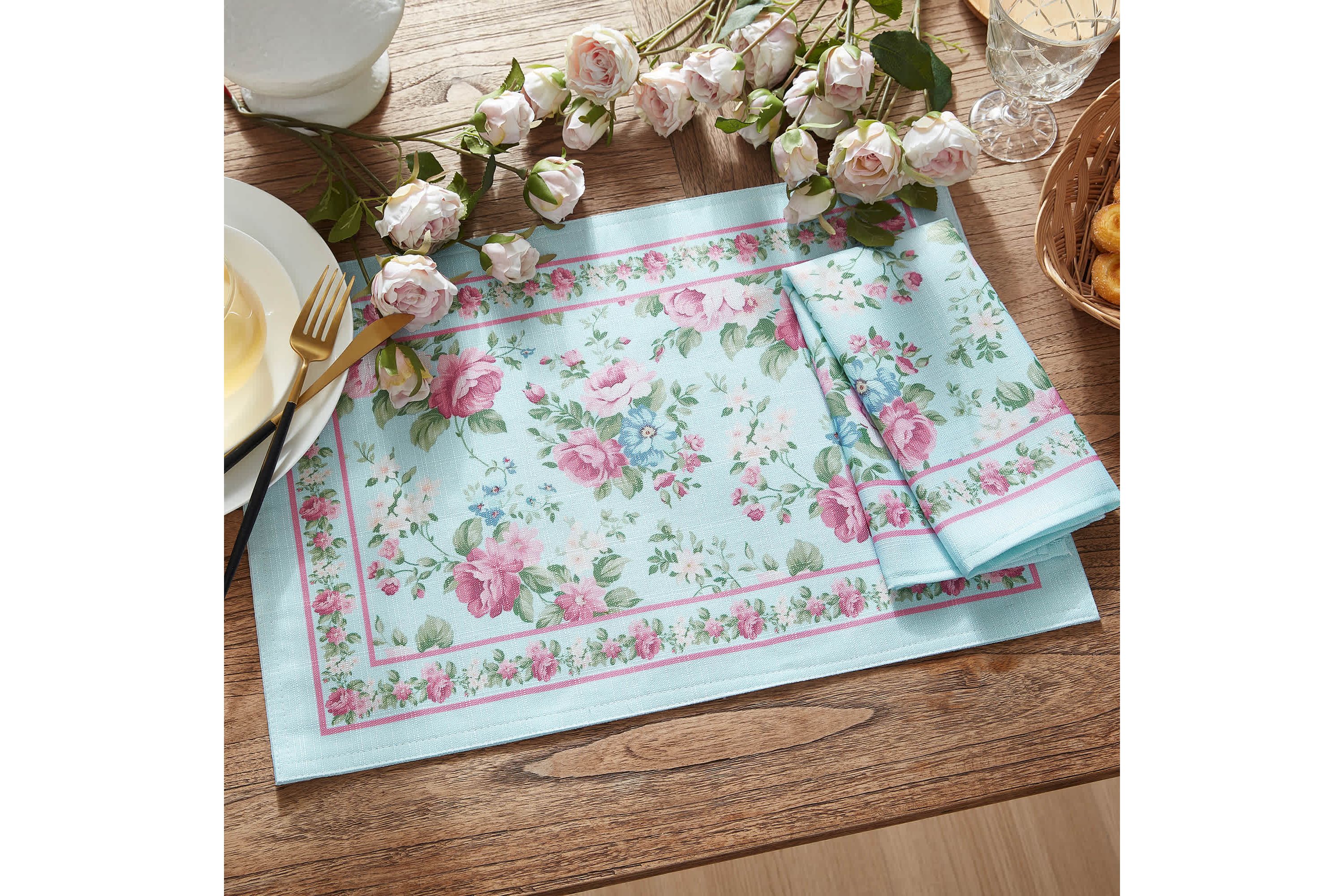 Vintage Floral Garden Napkins, Set of 4