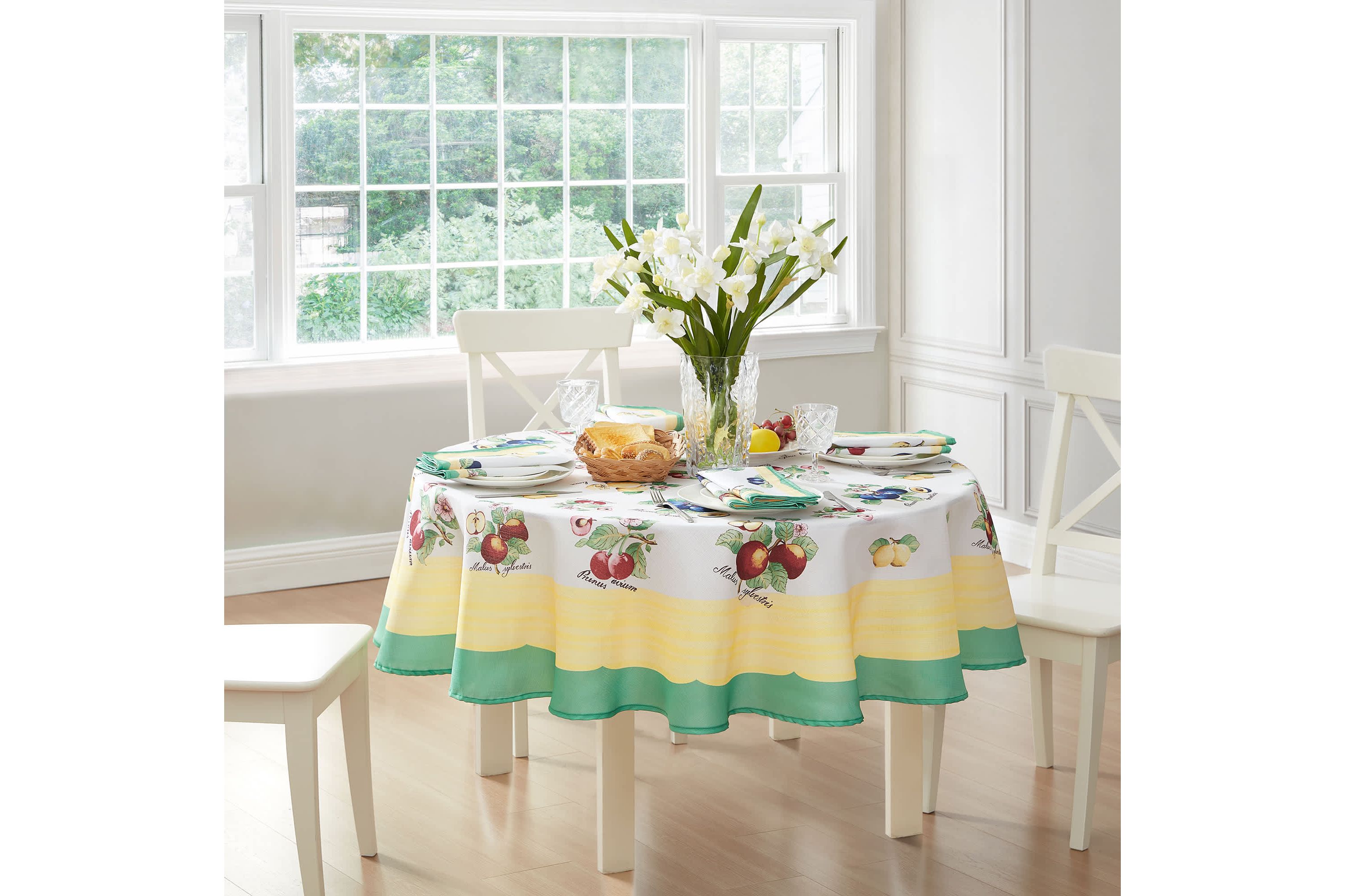 Villeroy & Boch French Garden Fleurence Stain and Water Resistant Round Tablecloth