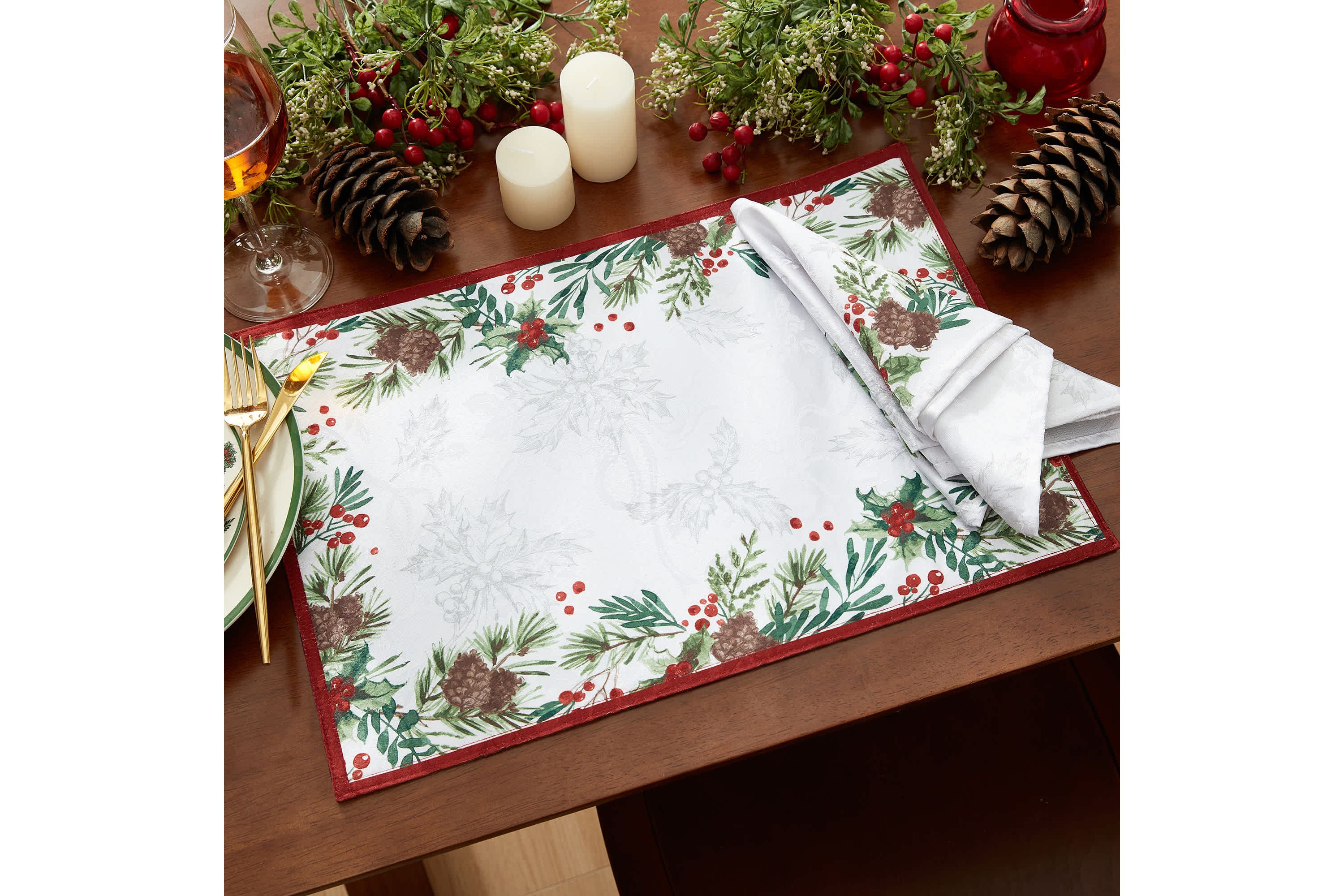 Holly Berry Flourish Holiday Fabric Napkin, Set of 4