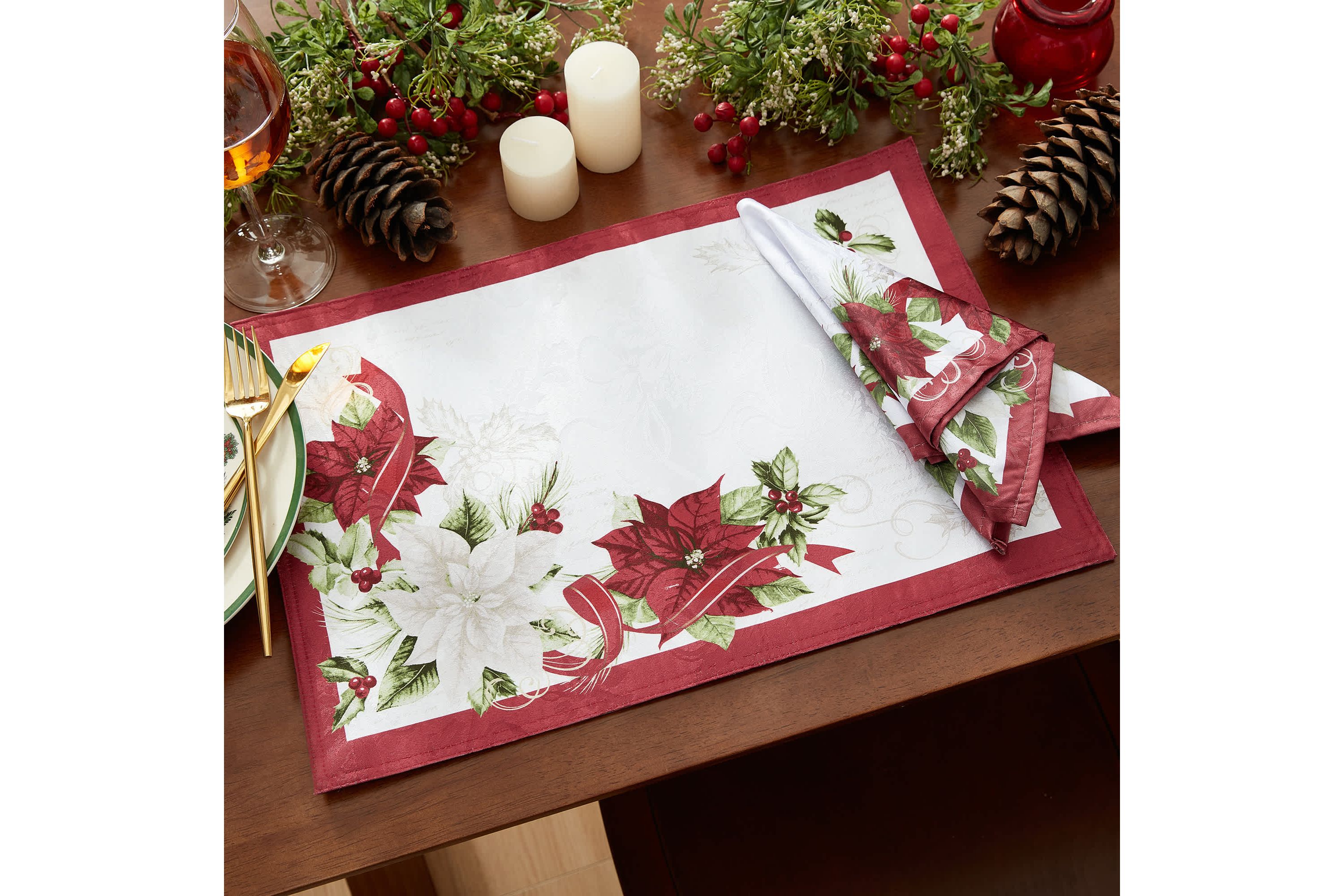 Clarette Poinsettia Holiday Fabric Placemats, Set of 4 - 13x19