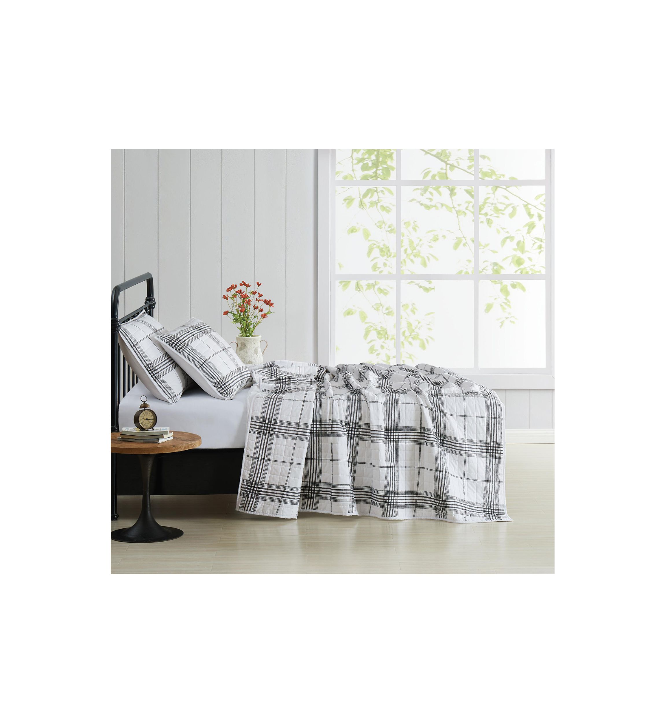Cottage Plaid Quilt Set