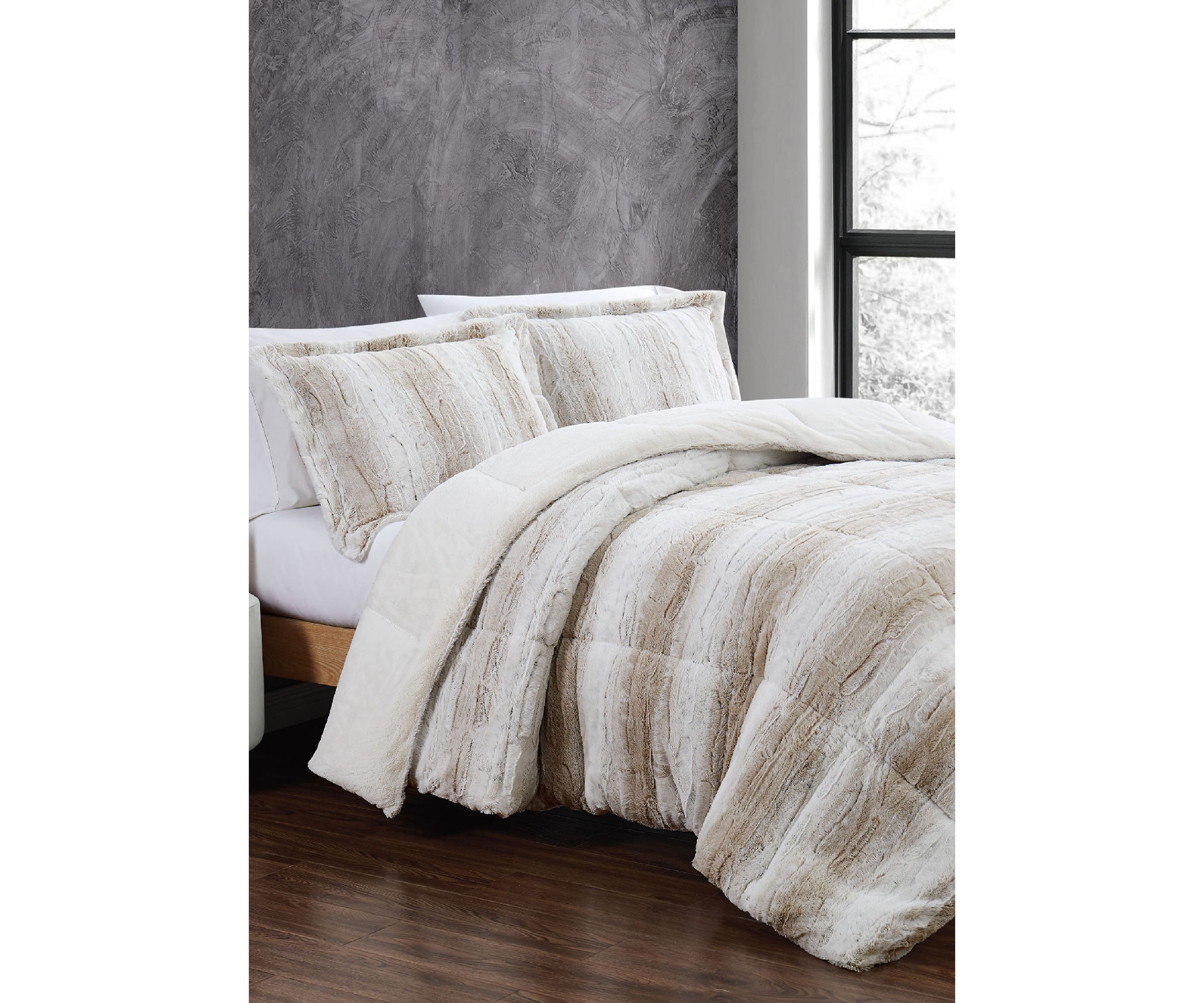  Snow Leopard Collection Comforter 