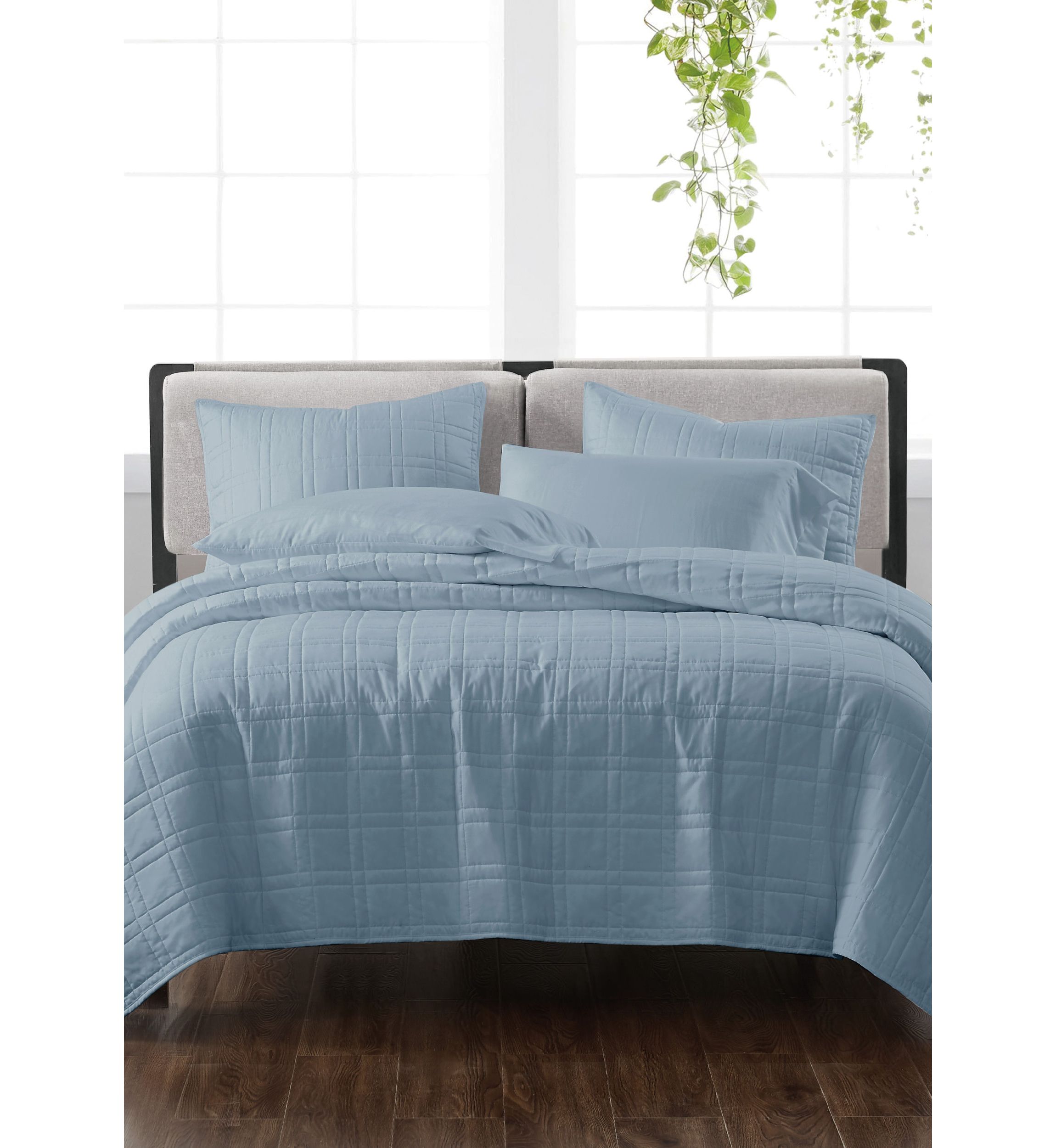 Heritage Solid Quilt Set
