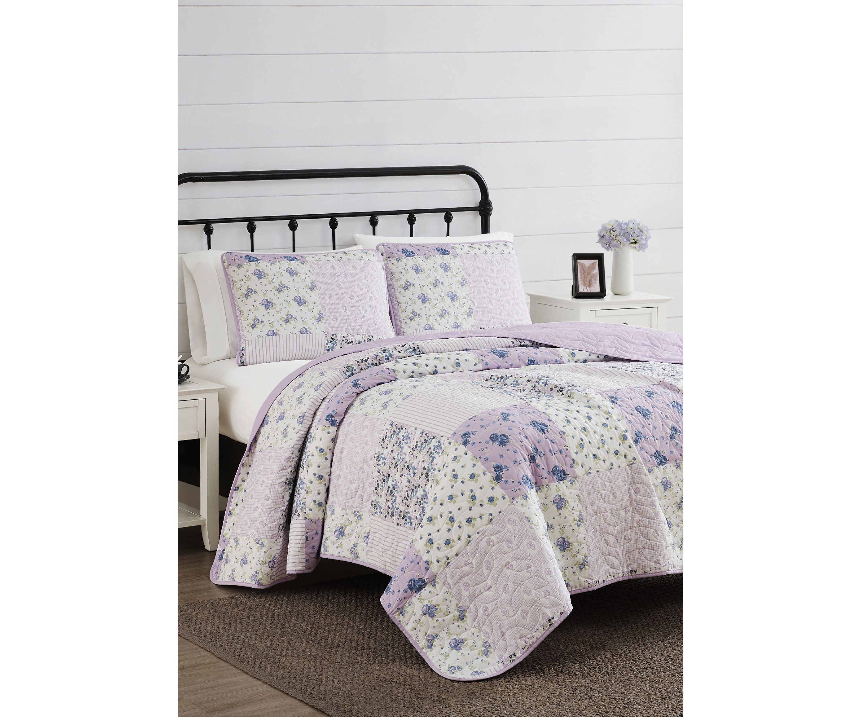 Elissa Patchwork Quilt Set