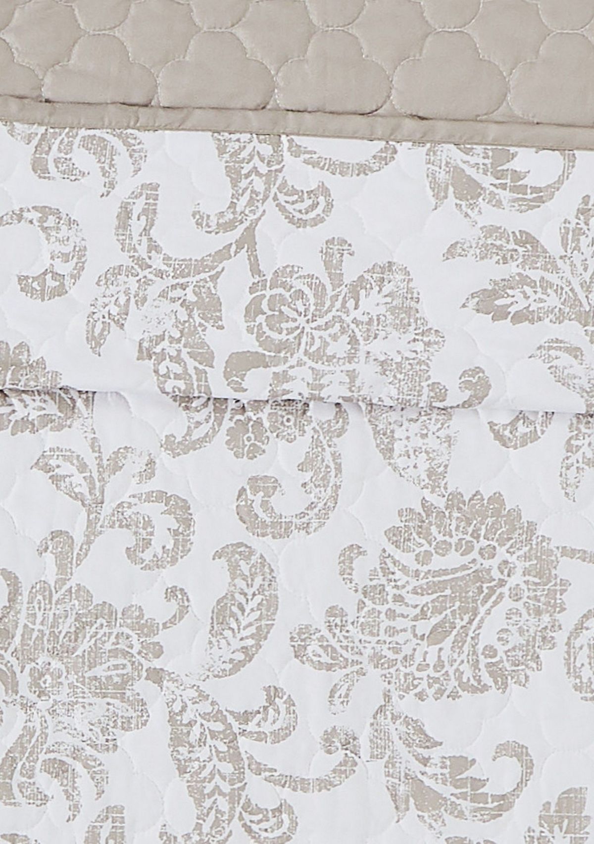 Sylvana Jacobean Quilt Set