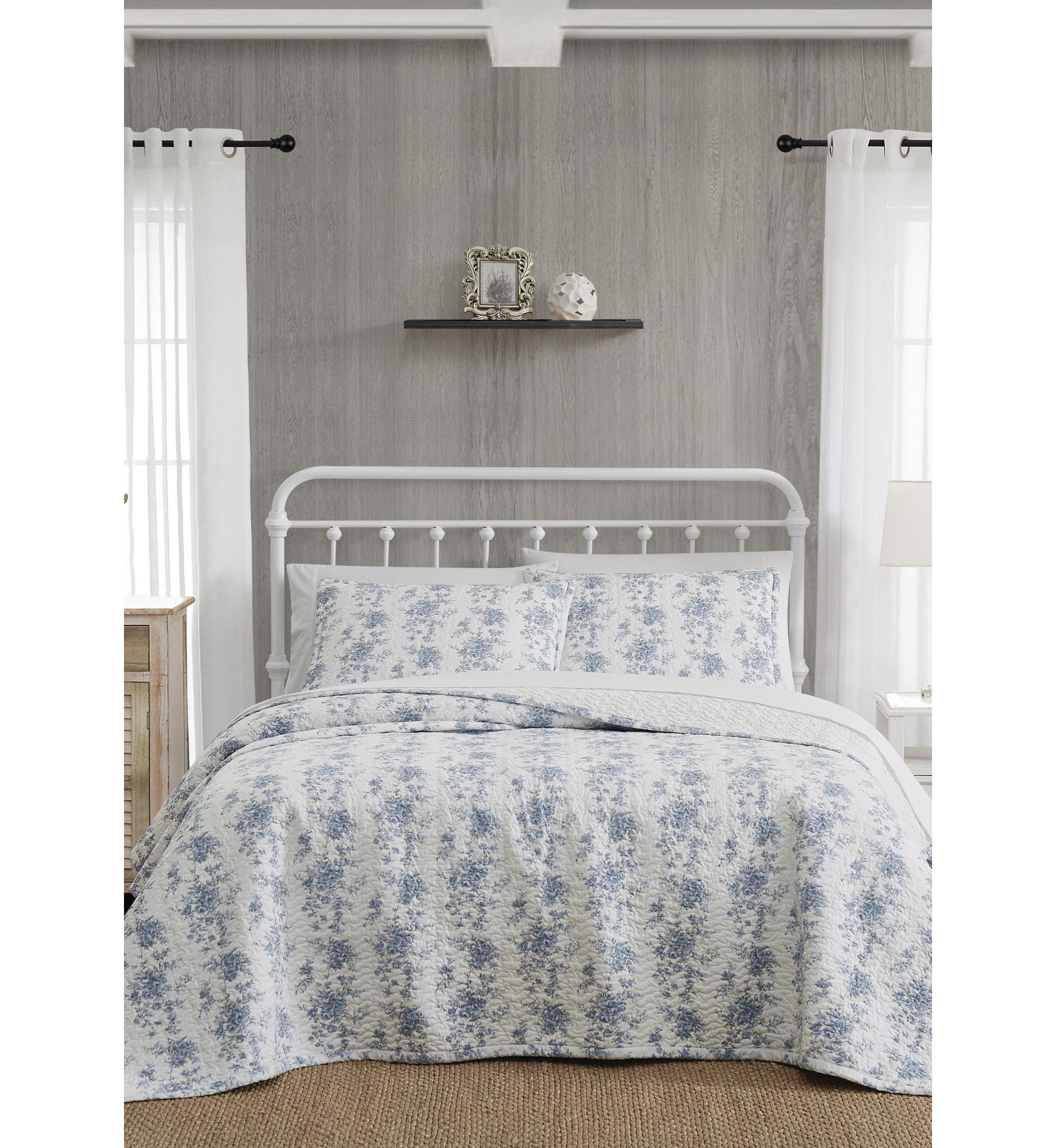 British Rose Quilt Set