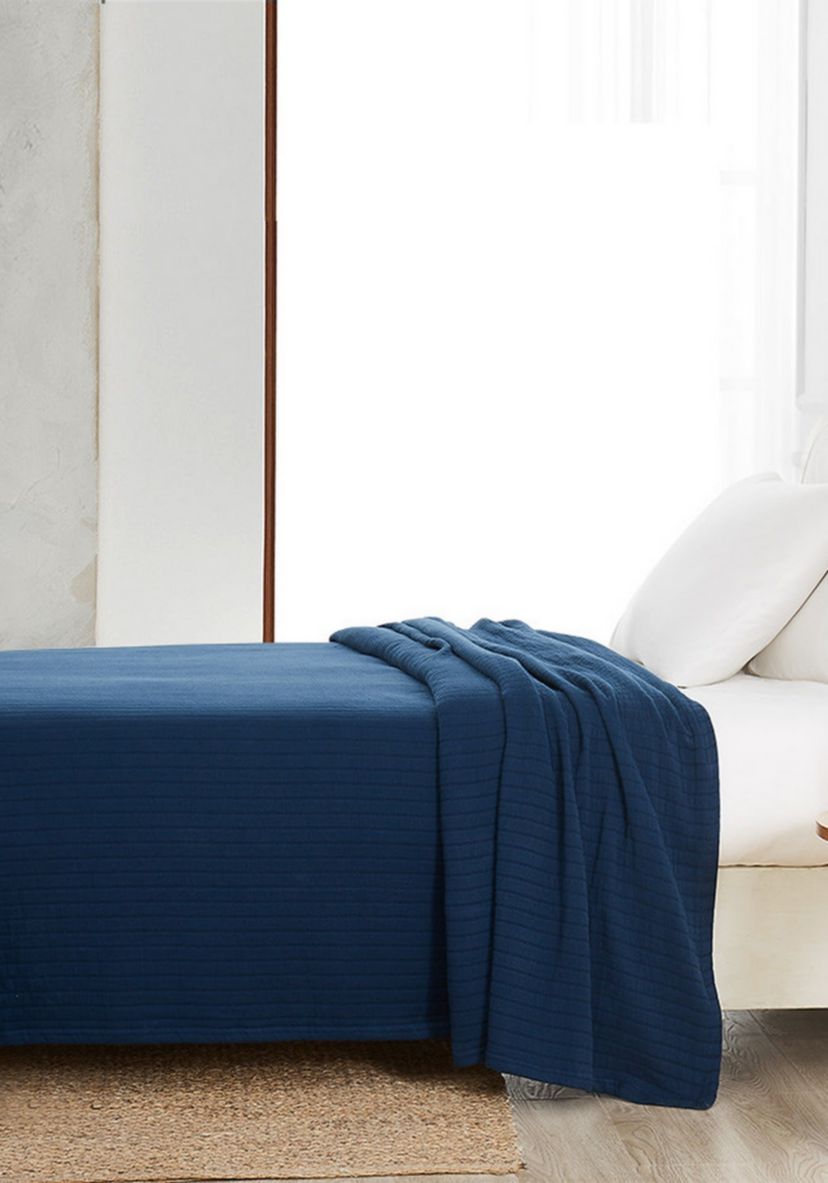 Truly Soft Channel Organic King Blanket in Blue