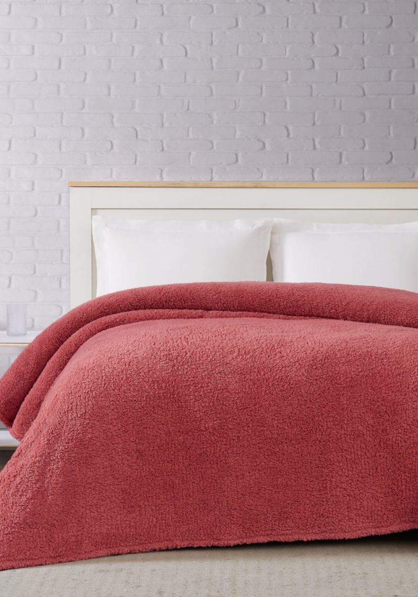 Brooklyn Loom Marshmallow Sherpa Twin XL Blanket in Dusty Rose