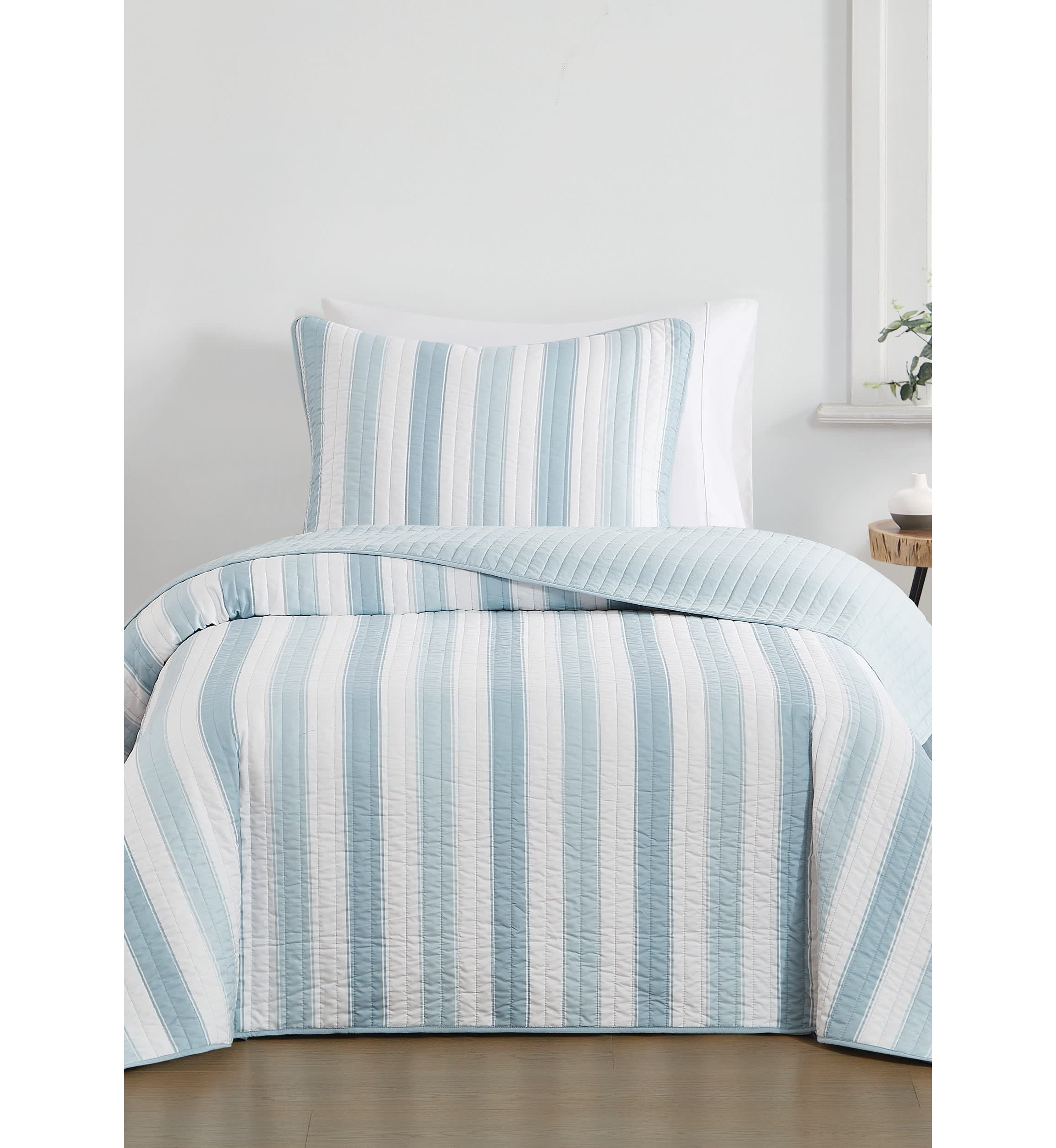 Truly Soft Aiden Stripe Blue King 3 Piece Quilt Set
