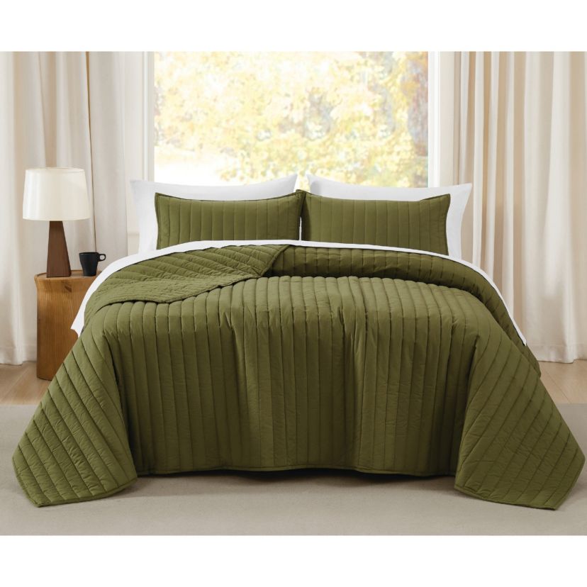 Brooklyn Loom Oversized Cotton Percale Olive Green King 3 Piece Quilt Set