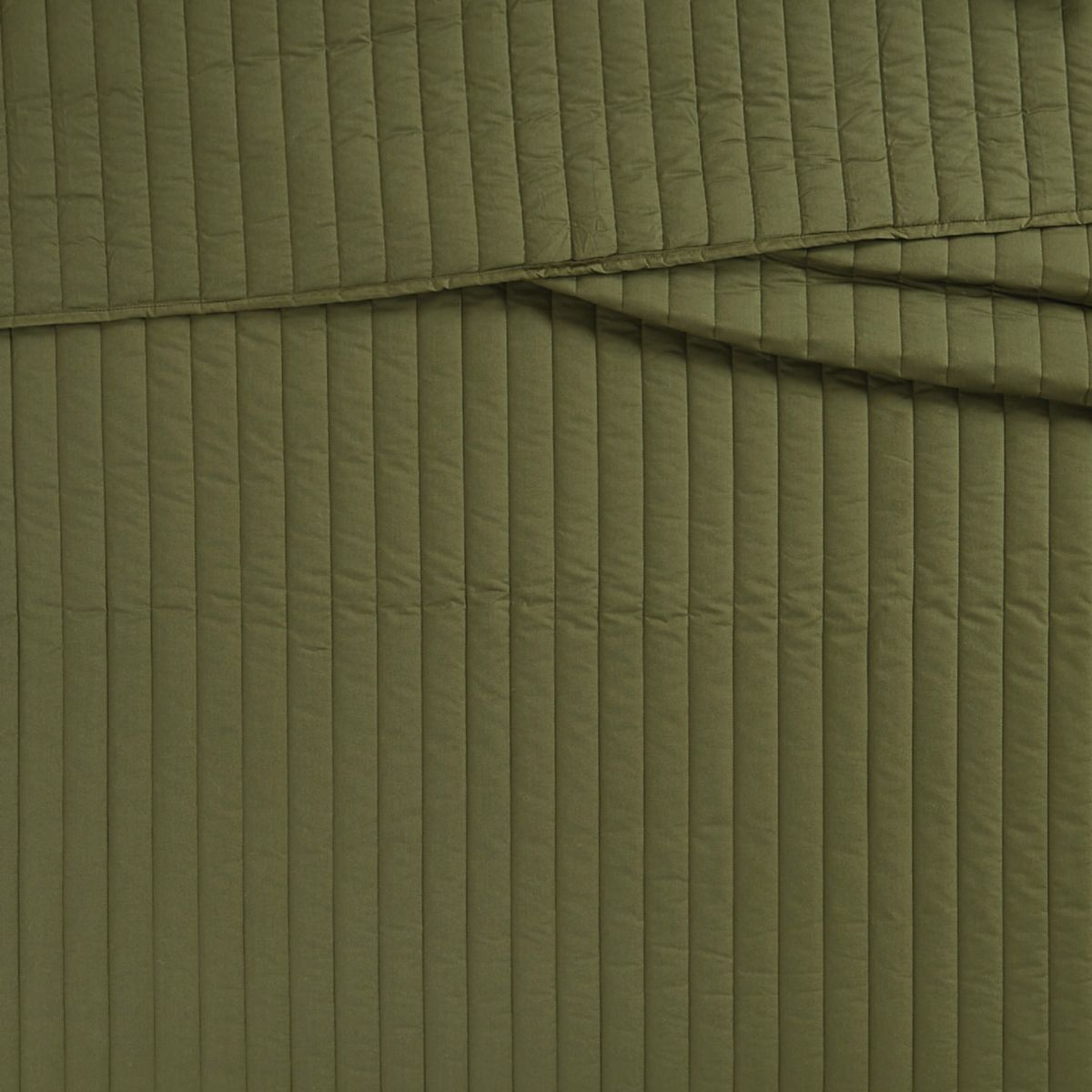 Brooklyn Loom Oversized Cotton Percale Olive Green King 3 Piece Quilt Set