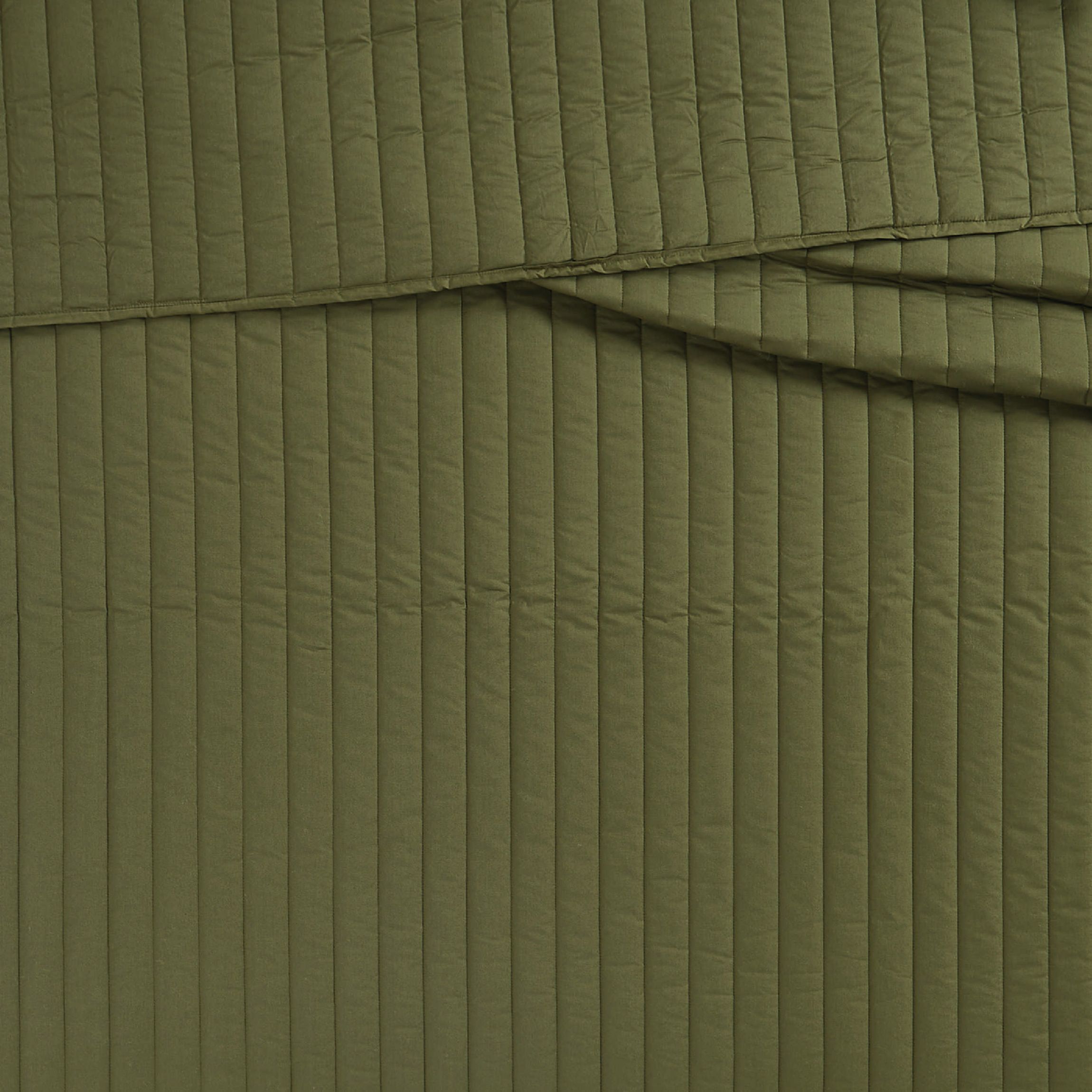 Brooklyn Loom Oversized Cotton Percale Olive Green King 3 Piece Quilt Set