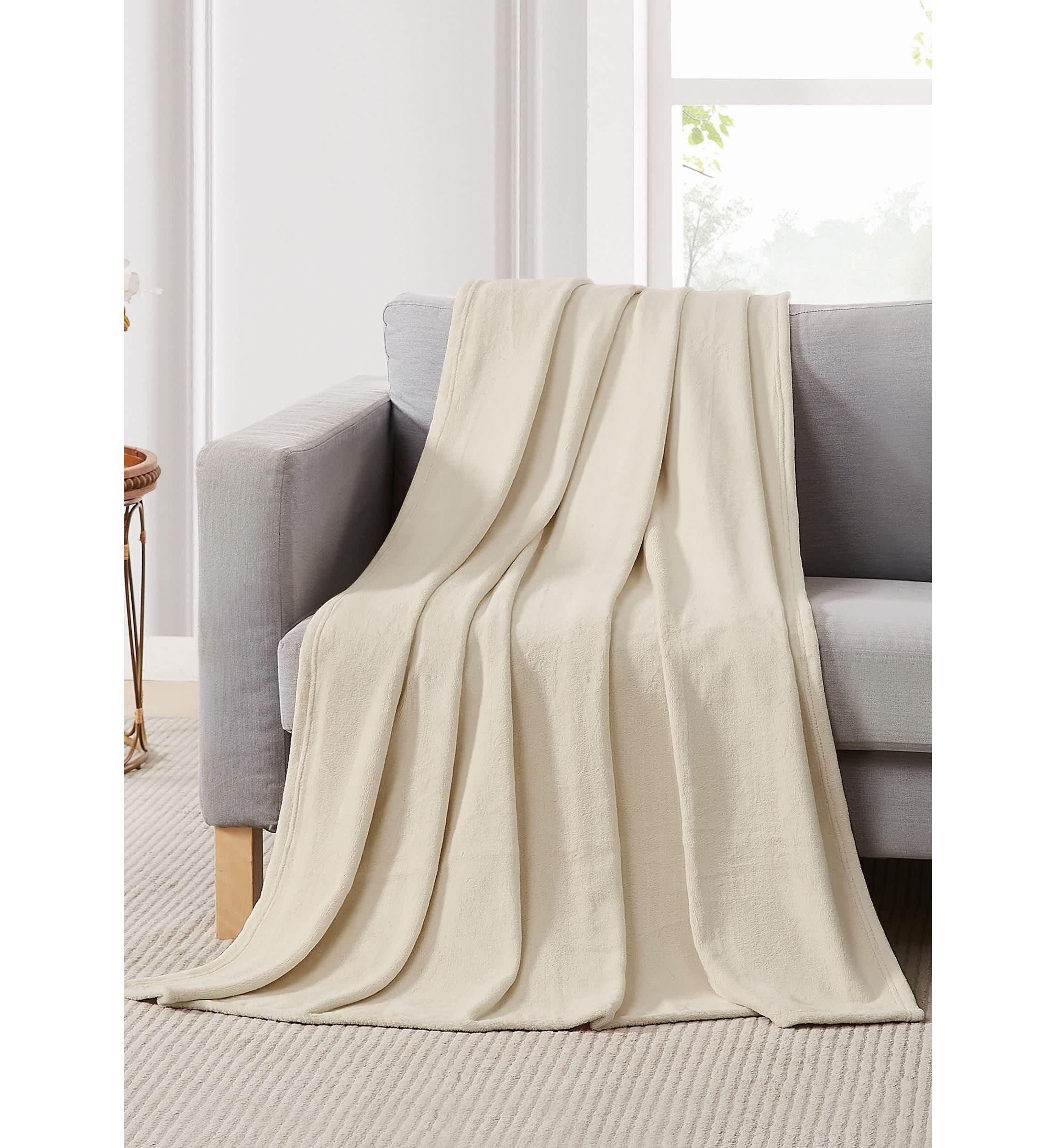 5th Avenue Lux Ultra Plush Teal 50x70 Throw
