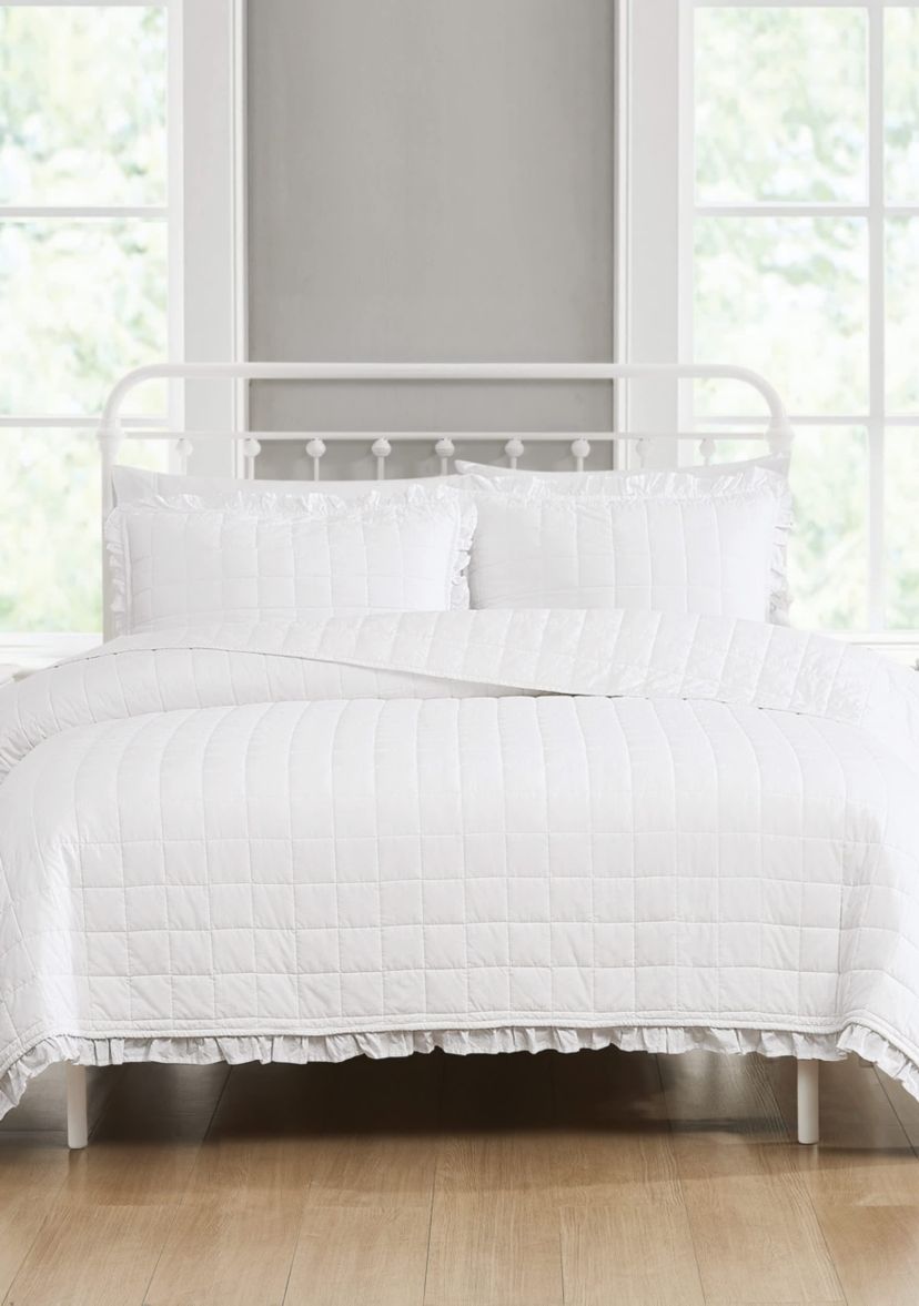 The Farmhouse by Rachel Ashwell Ruffled Washed Cotton White Full/Queen 3 Piece Quilt Set