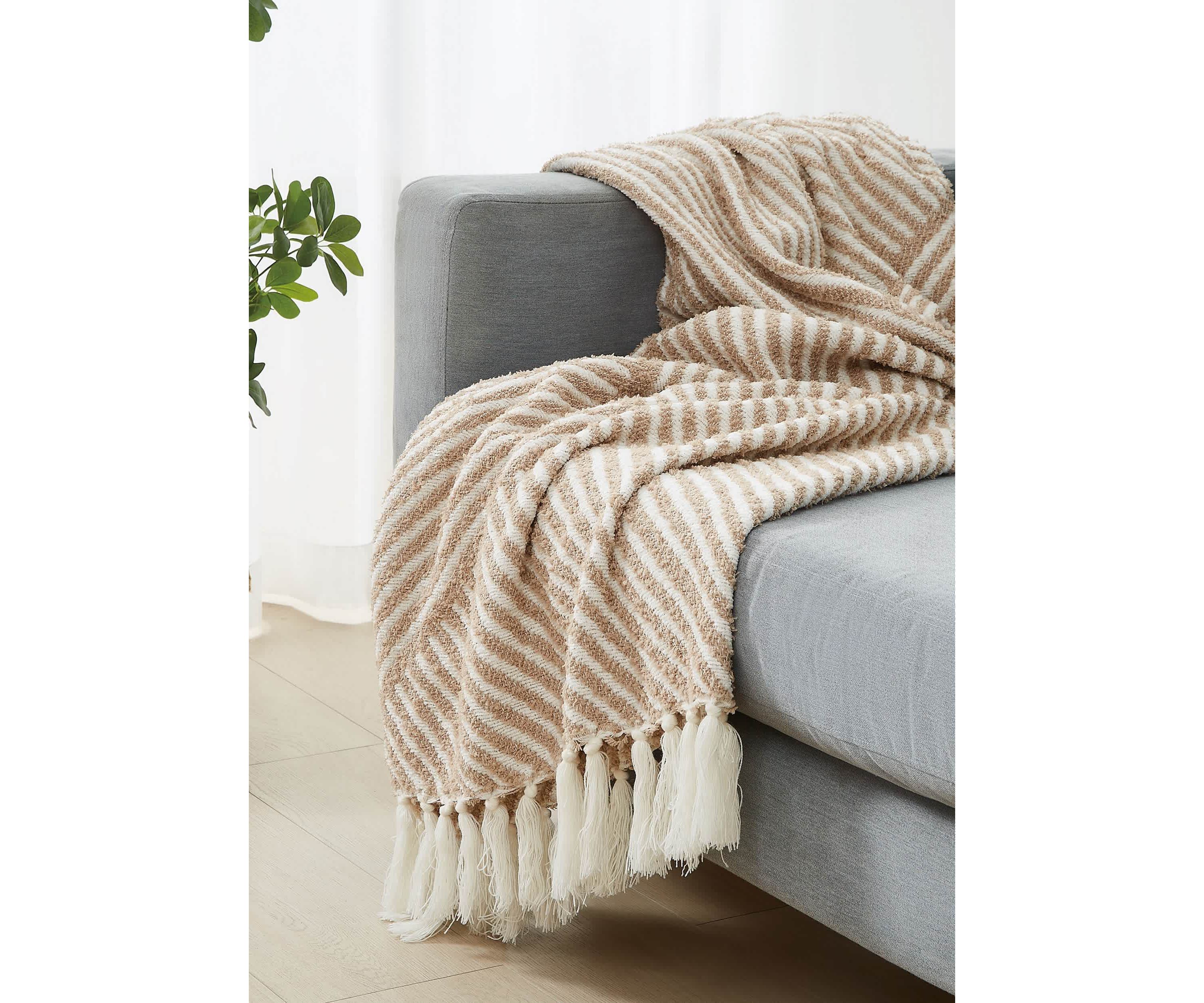 Brooklyn Loom Diagonal Chenille Stripe Blue 50x70 Throw