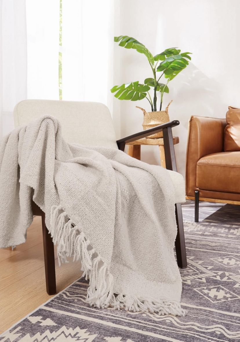 Brooklyn Loom Chunky Boucle Textured Microfiber  50x70 Throw Blanket in Tan