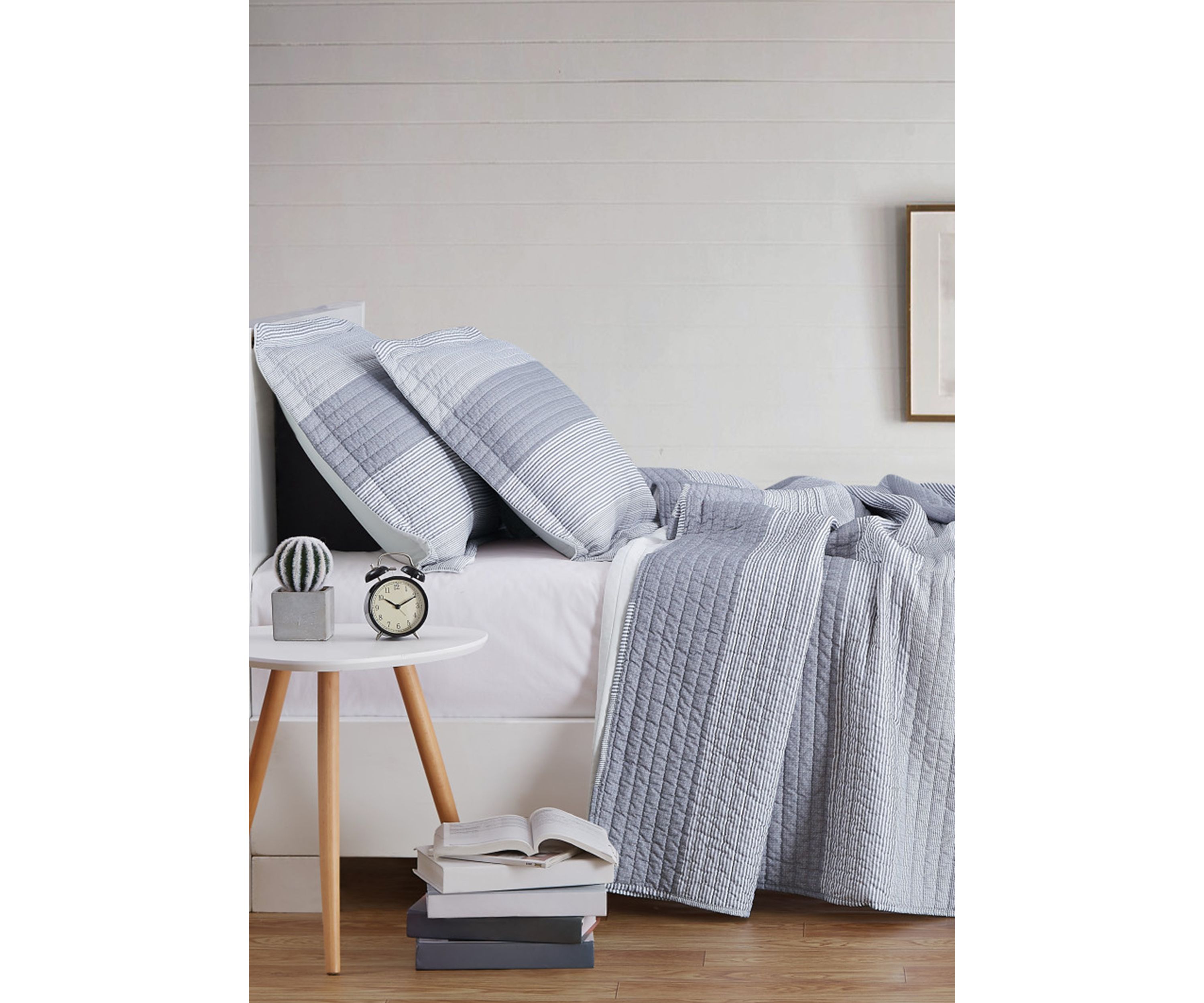 Multi Stripe Quilt Set