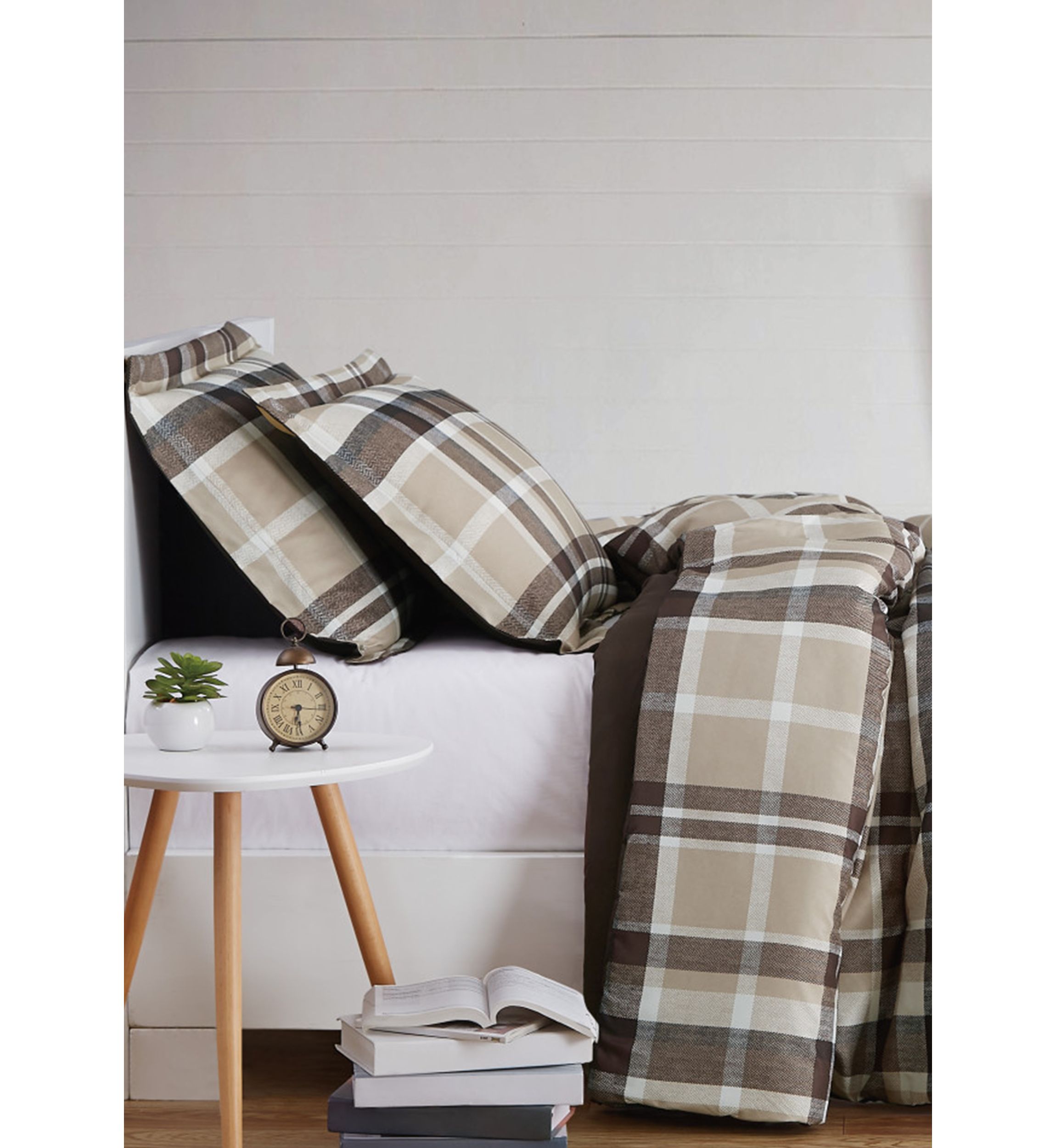 Paulette Plaid Comforter Set