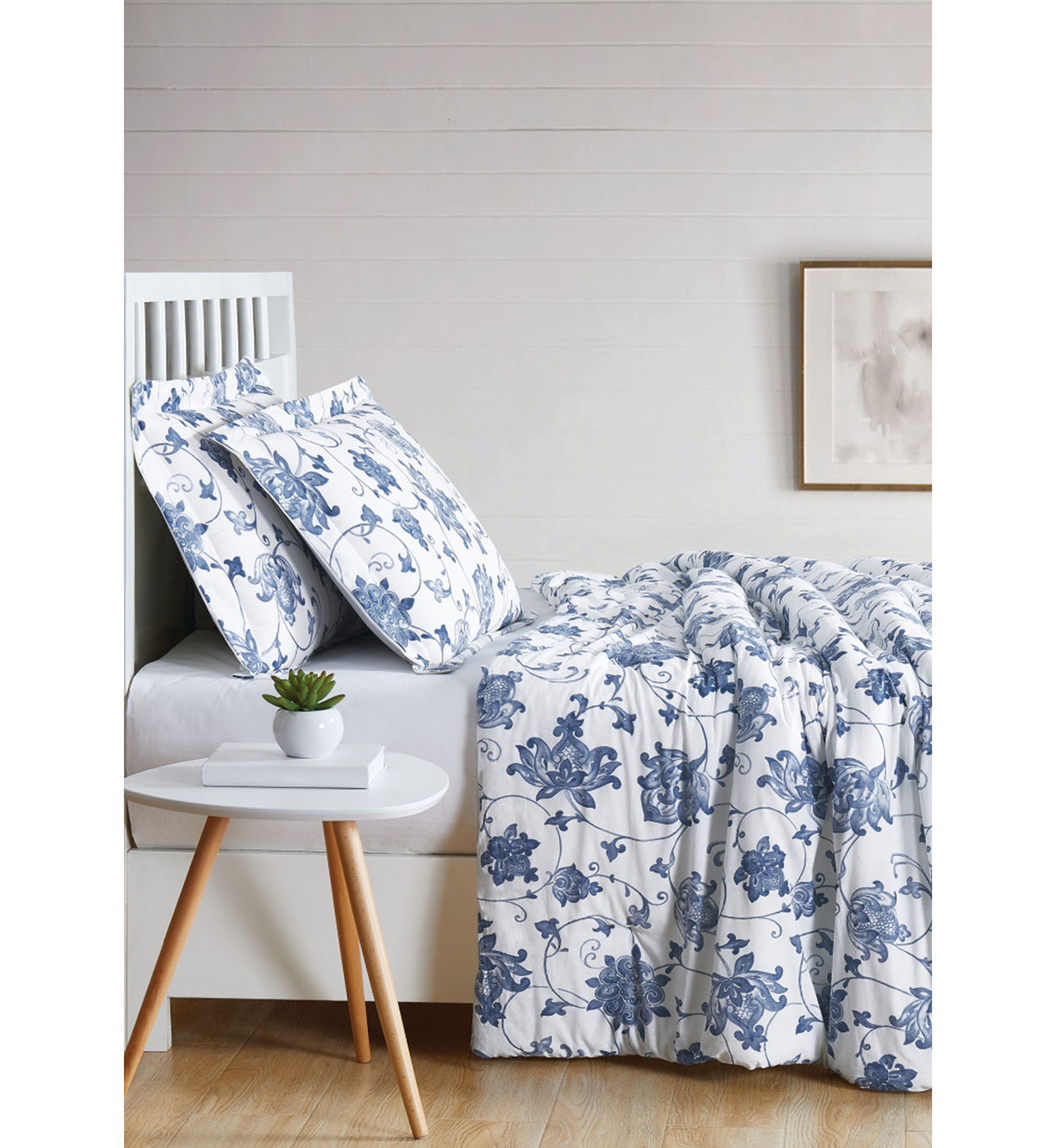 Estate Bloom Comforter Set