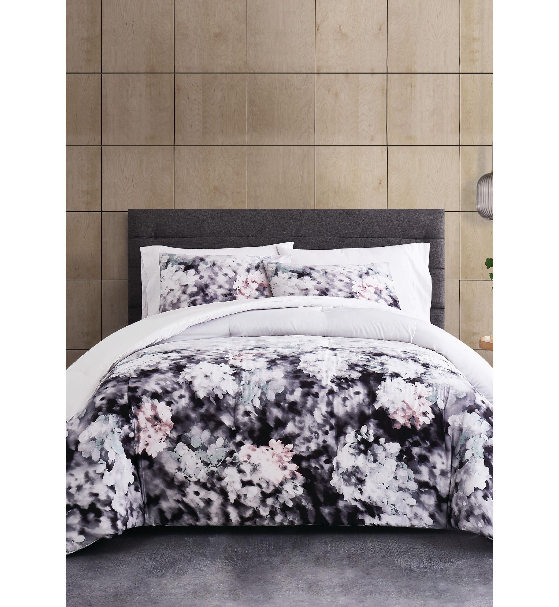 Reflection Comforter Set