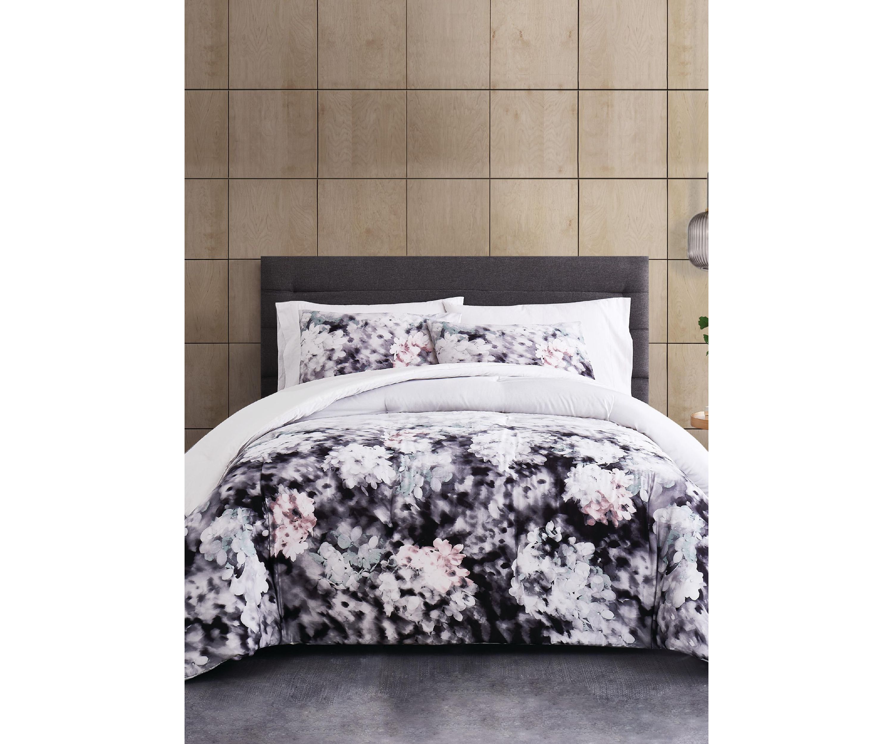 Reflection Comforter Set