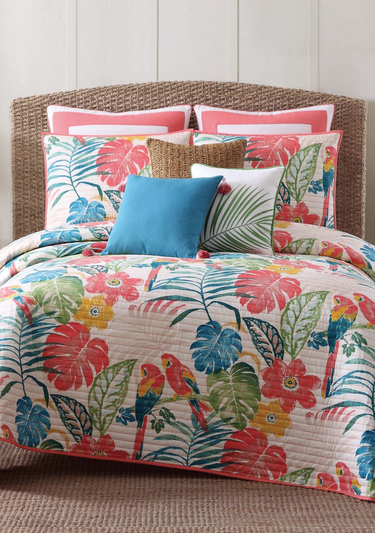 Coco Paradise Quilt Set
