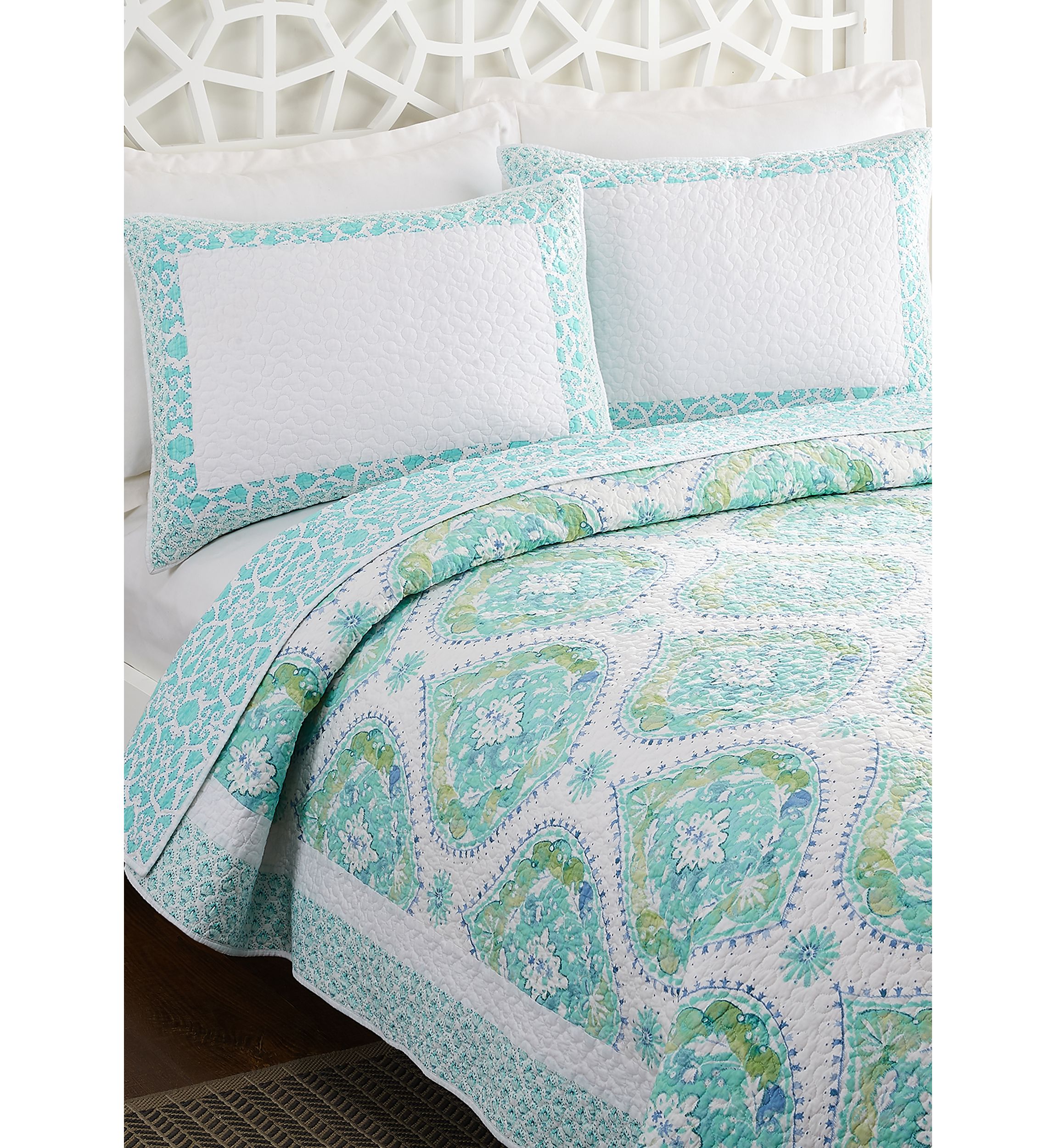 Bohemian Breeze Quilt Set