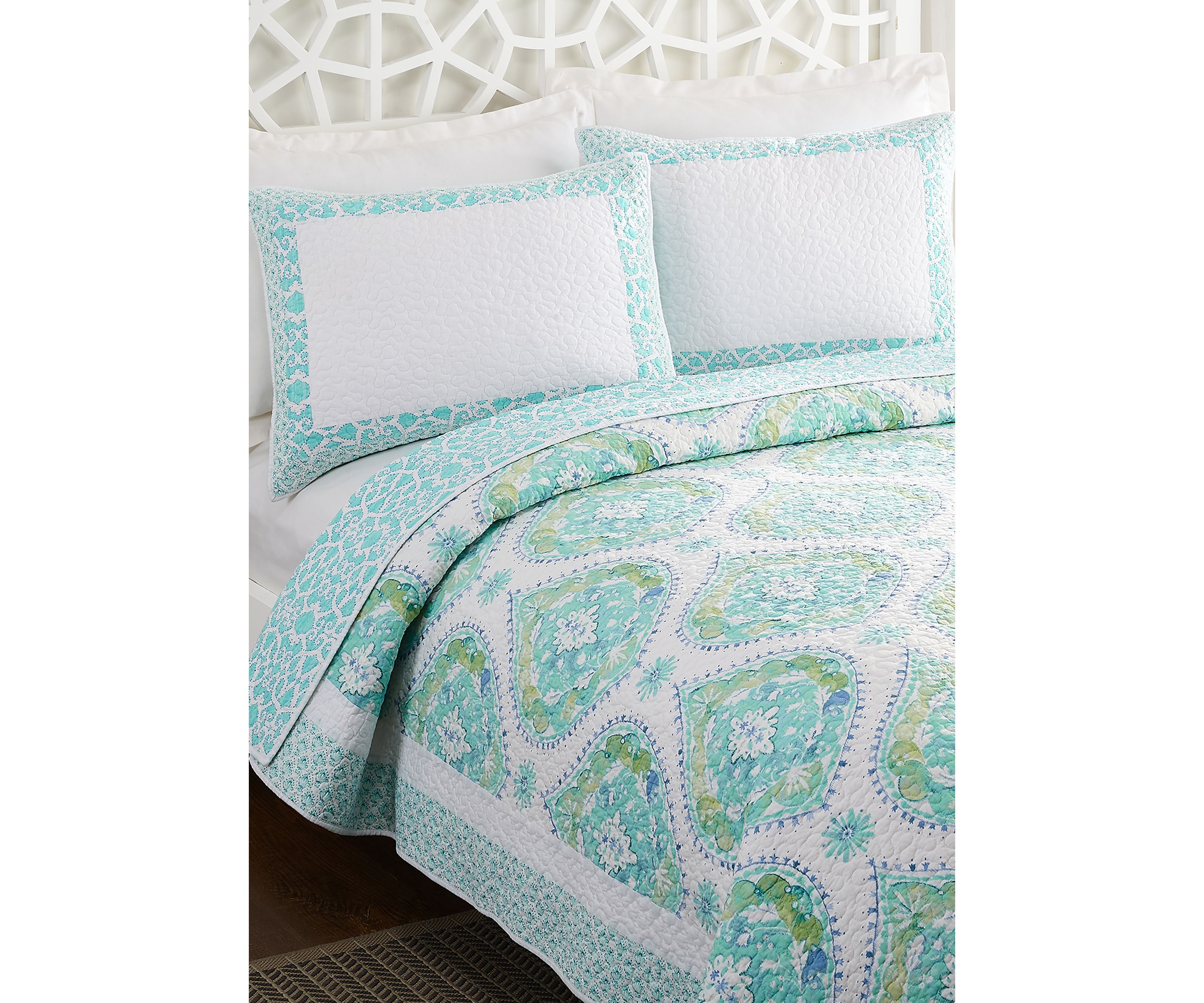 Bohemian Breeze Quilt Set