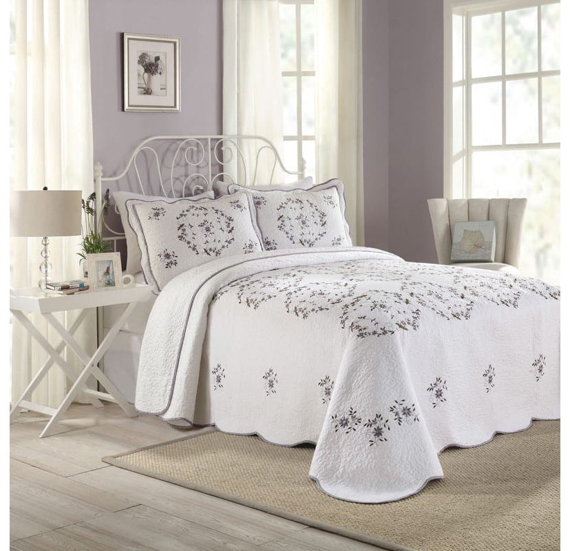 Gwen Embroidered Bedspread