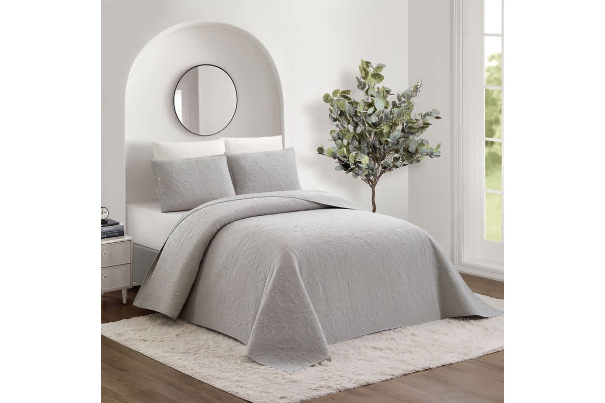 Solid Stitch 3-Piece Bedspread Set
