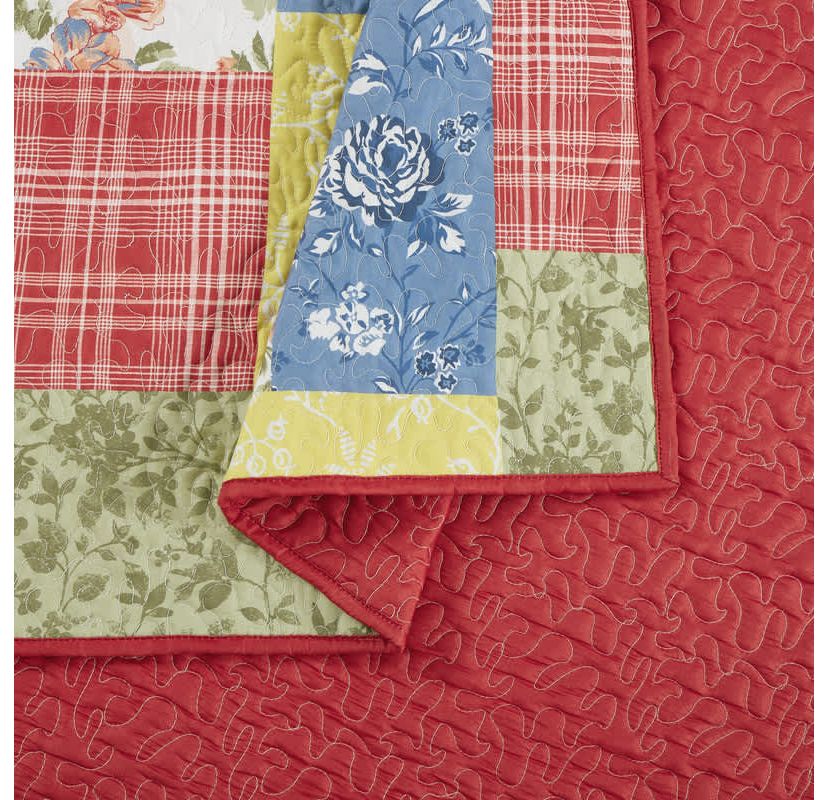 Farmhouse Florals Patchwork Printed Quilt Set