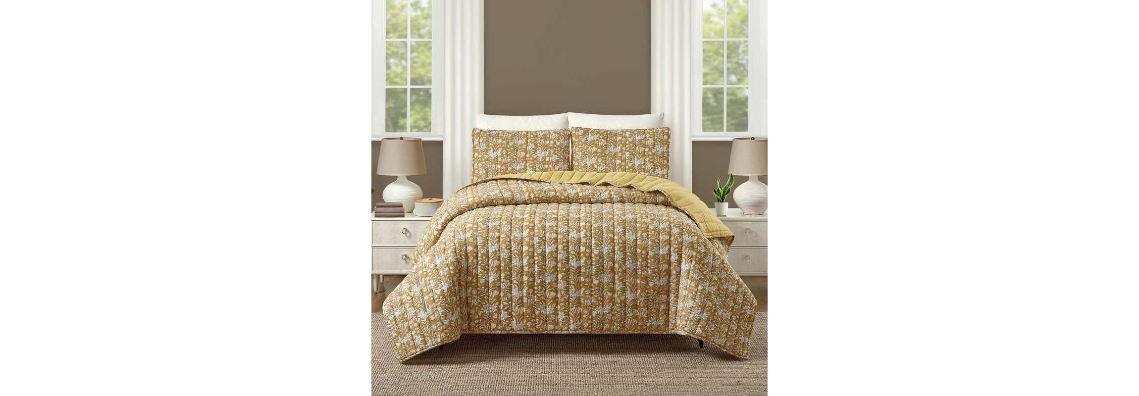 Sketched Floral Block Print 3-Piece Quilt Set
