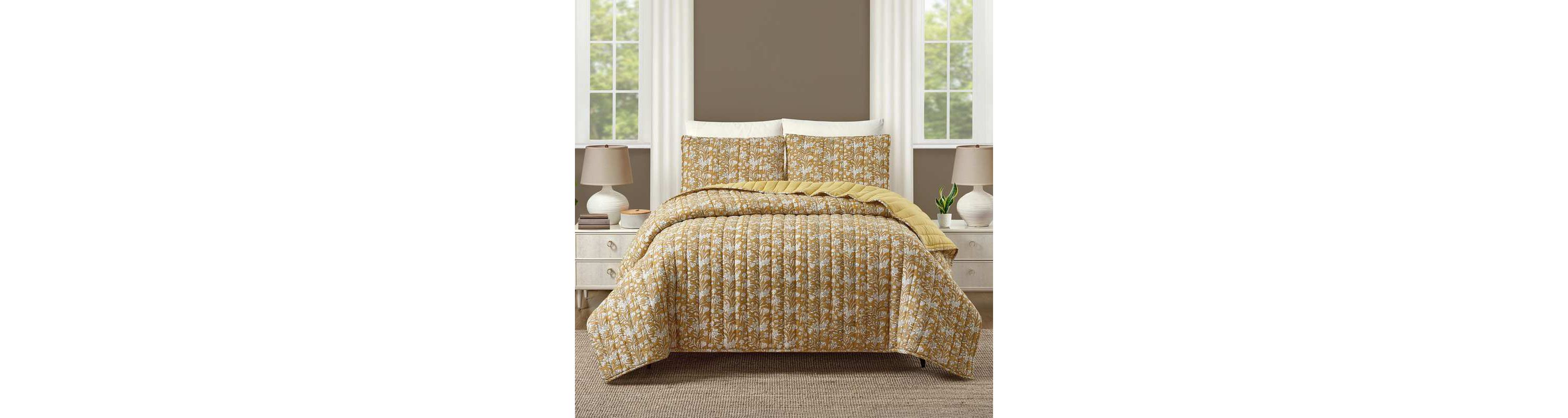 Sketched Floral Block Print 3-Piece Quilt Set