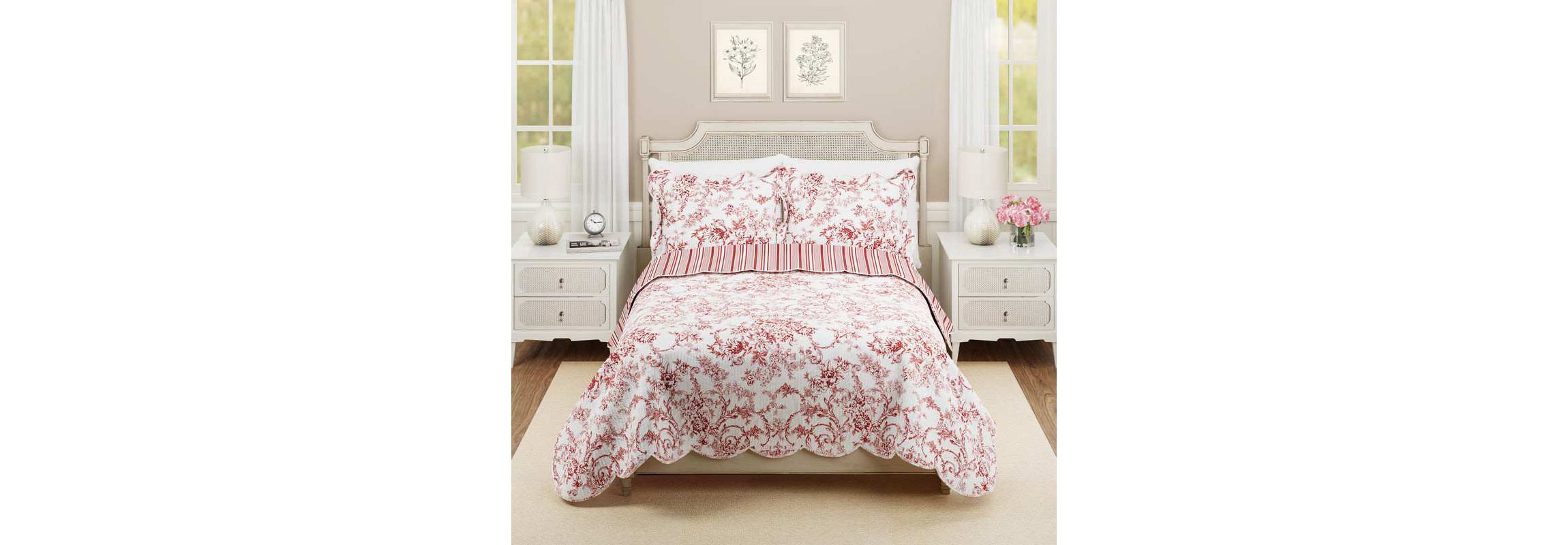 Garden Toile Reversible Cotton Quilt Set